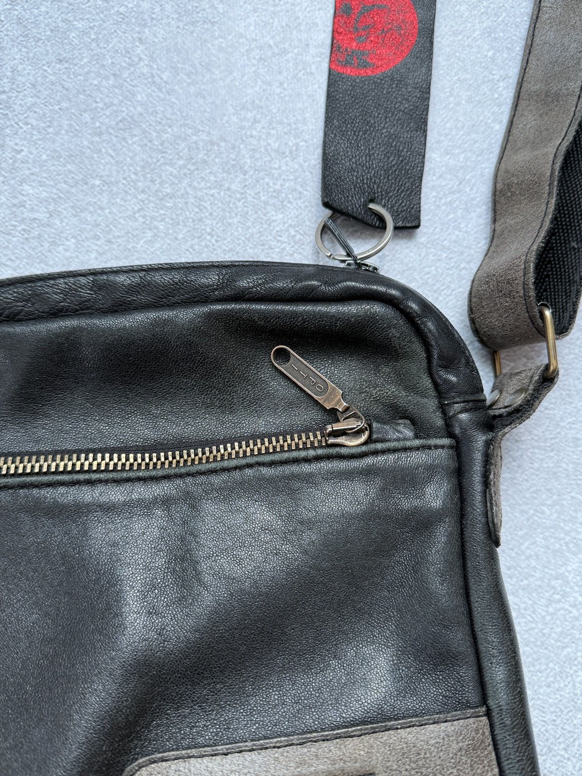 Diesel Vintage Diesel Reversible Messenger Bag Leather Black Men’s Size ONE SIZE - 8 Thumbnail