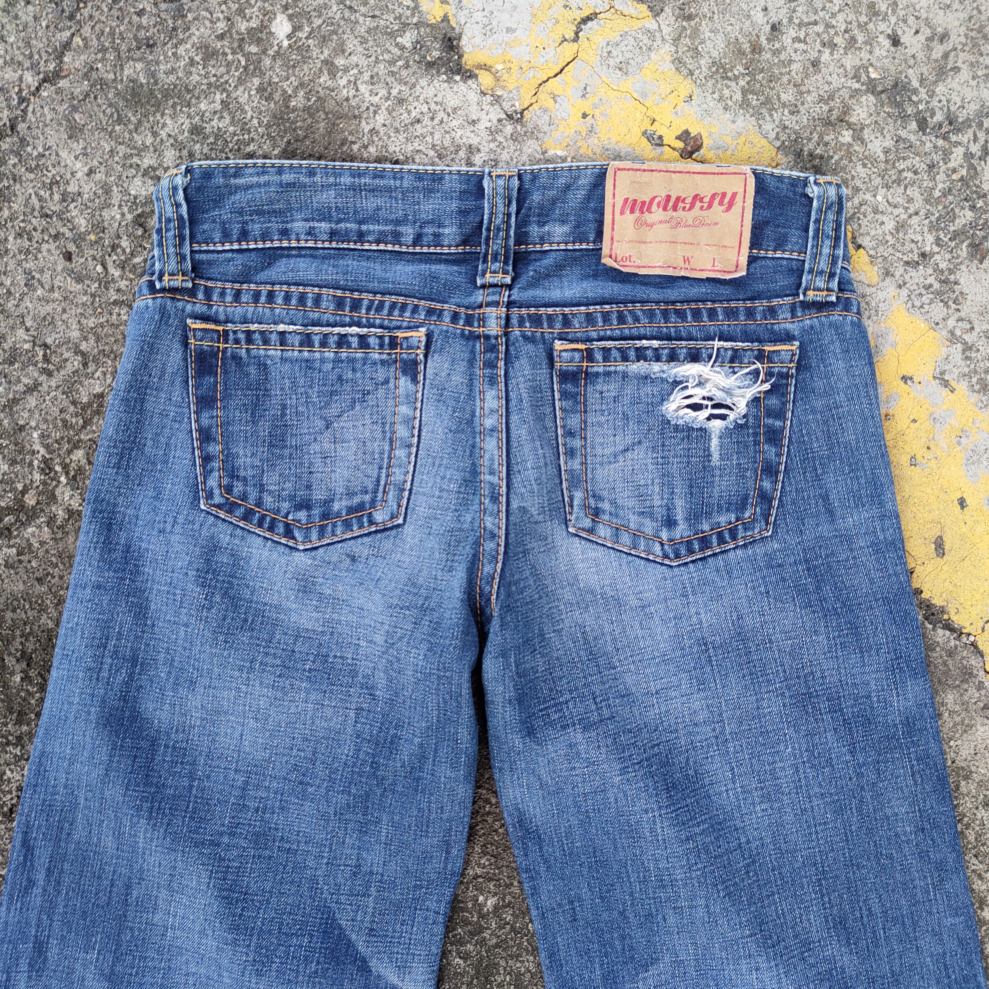 MOUSSY VINTAGE MOUSSY FLARE LOWRISE FADED JEANS DENIM PANTS Size US 30 / EU 46 - 7 Thumbnail