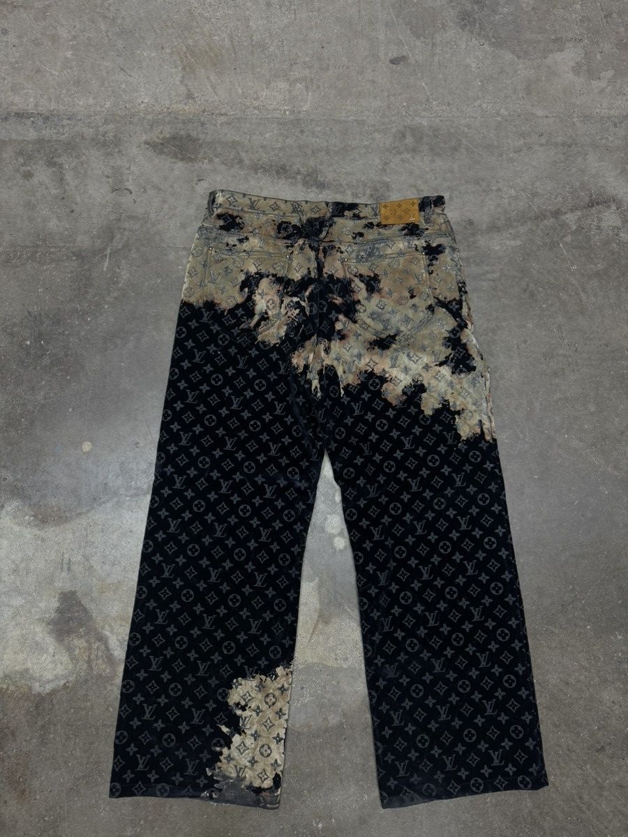 Louis Vuitton Louis Vuitton Monogram Bleached Denim Pants Size US 40 / EU 56 - 6 Thumbnail