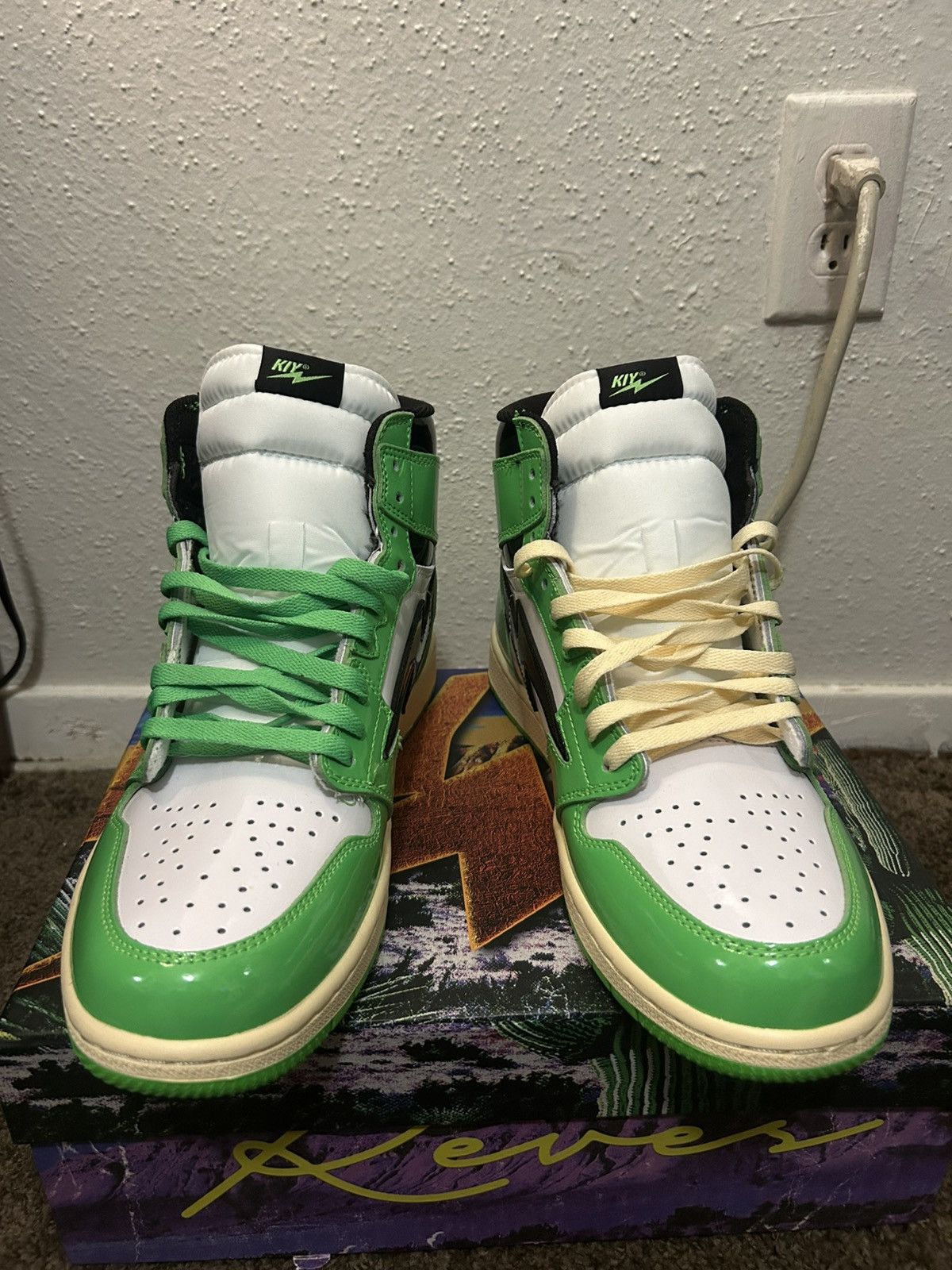 Reves Paris Reves Sport / KIY ‘85 HI Patent Neon Green / Black Size US 12 / EU 45 - 3 Thumbnail
