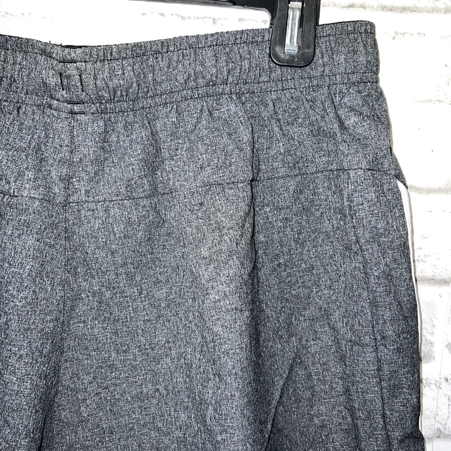 Adidas Adidas Gray Athletic Shorts Mens Size L Size US 33 - 3 Thumbnail