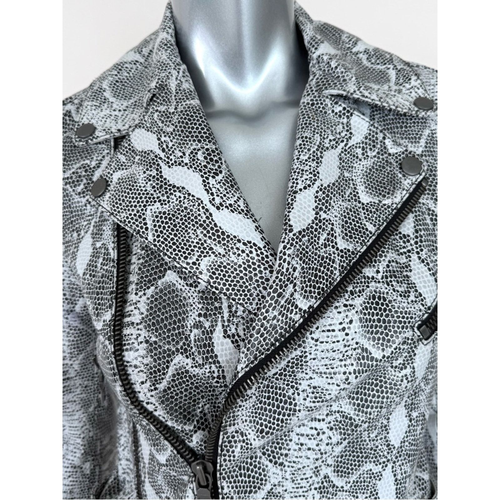 Alice + Olivia Alice+Olivia women biker leather jacket XS Size XS / US 0-2 / IT 36-38 - 3 Thumbnail