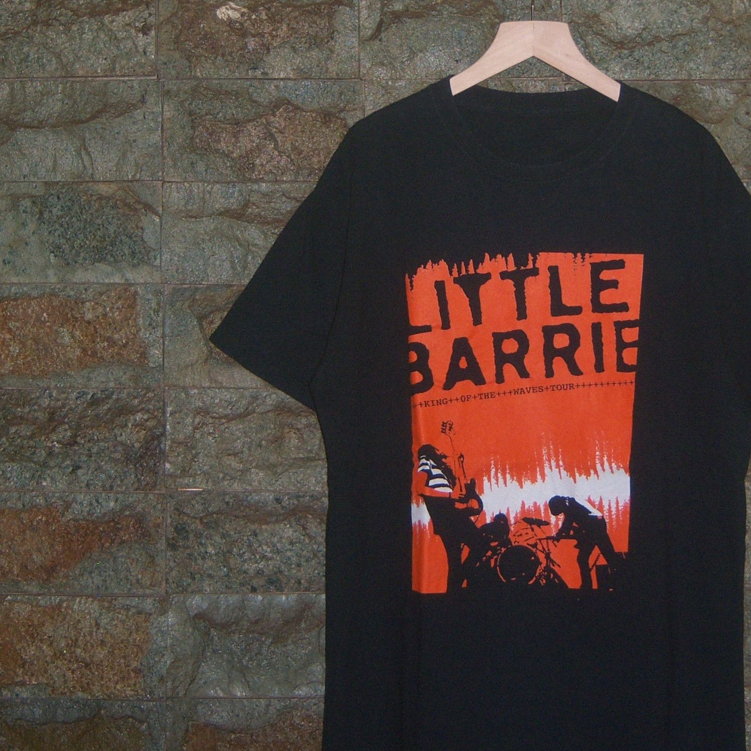 Band Tees 2011 Little Barrie King Of The Waves Tour Size US L / EU 52-54 / 3 - 3 Thumbnail