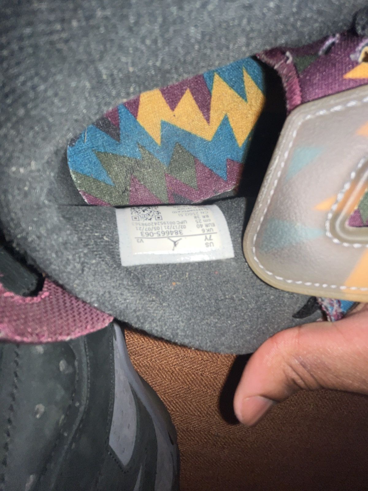 Jordan Brand Jordan 6 Bordeaux Size US 7 / EU 40 - 5 Thumbnail