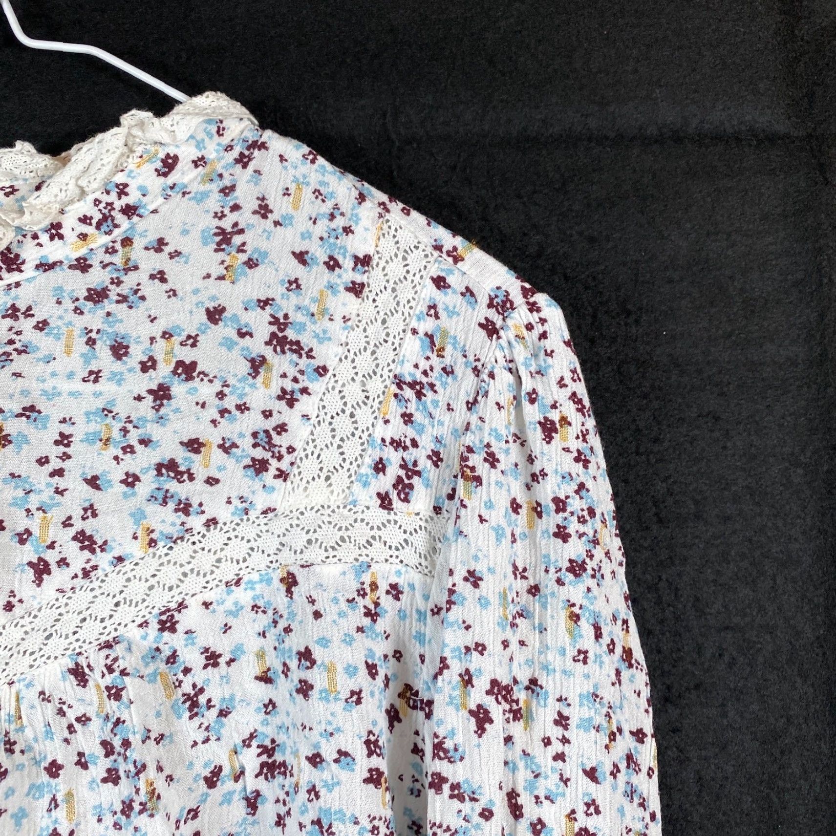 Loft LOFT Blouse Multicolor Floral Bell Sleeve Peasant Crochet Stretch M Womens Top Boho Casual Workwear Vertical Floral Pattern Size M / US 6-8 / IT 42-44 - 4 Thumbnail