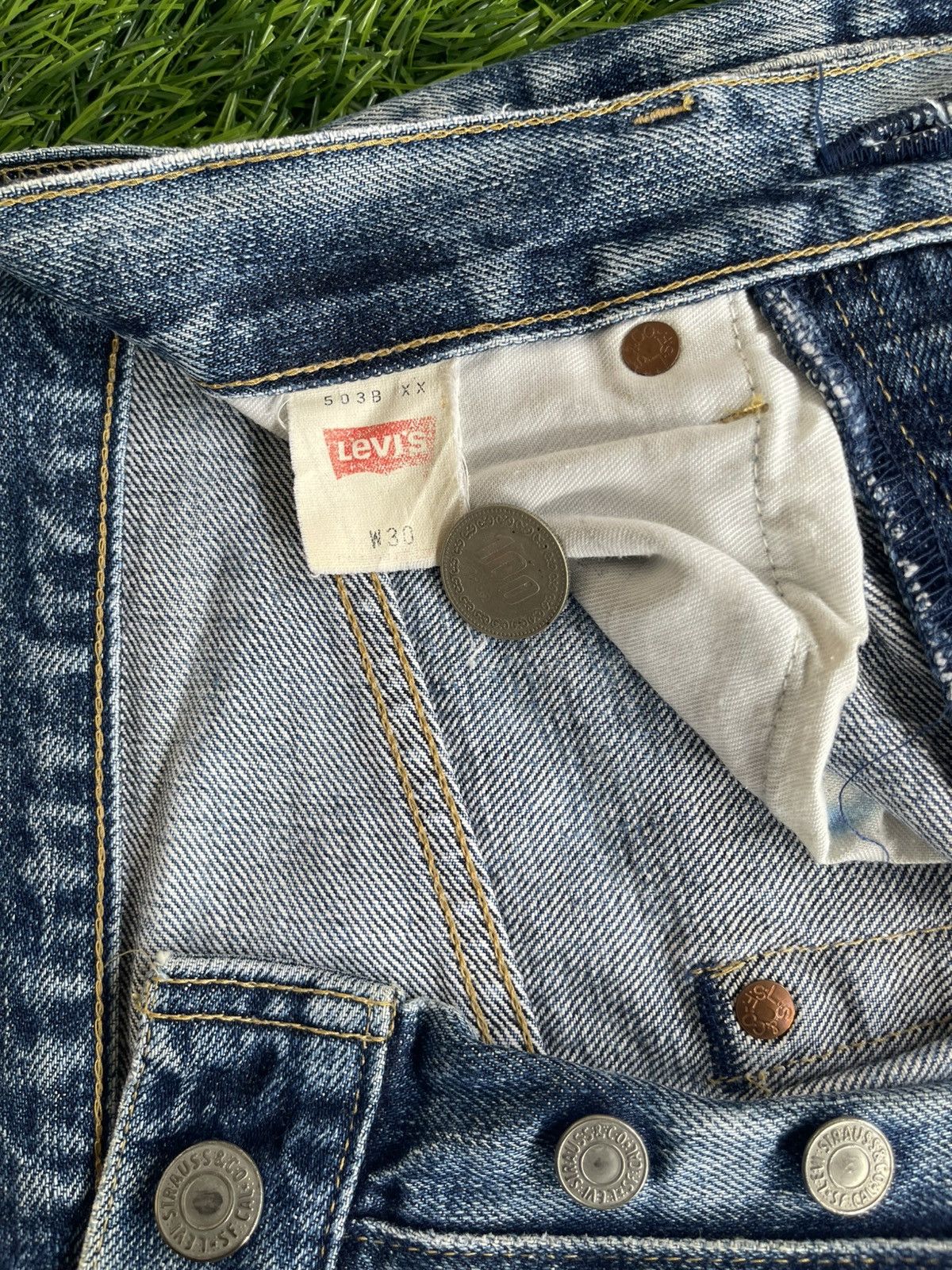 Levi's Vintage Clothing Vintage’90s TRASHED🔥LEVI’S 503B XX🔥BIG E SELVEDGE DENIM Size US 30 / EU 46 - 11 Thumbnail