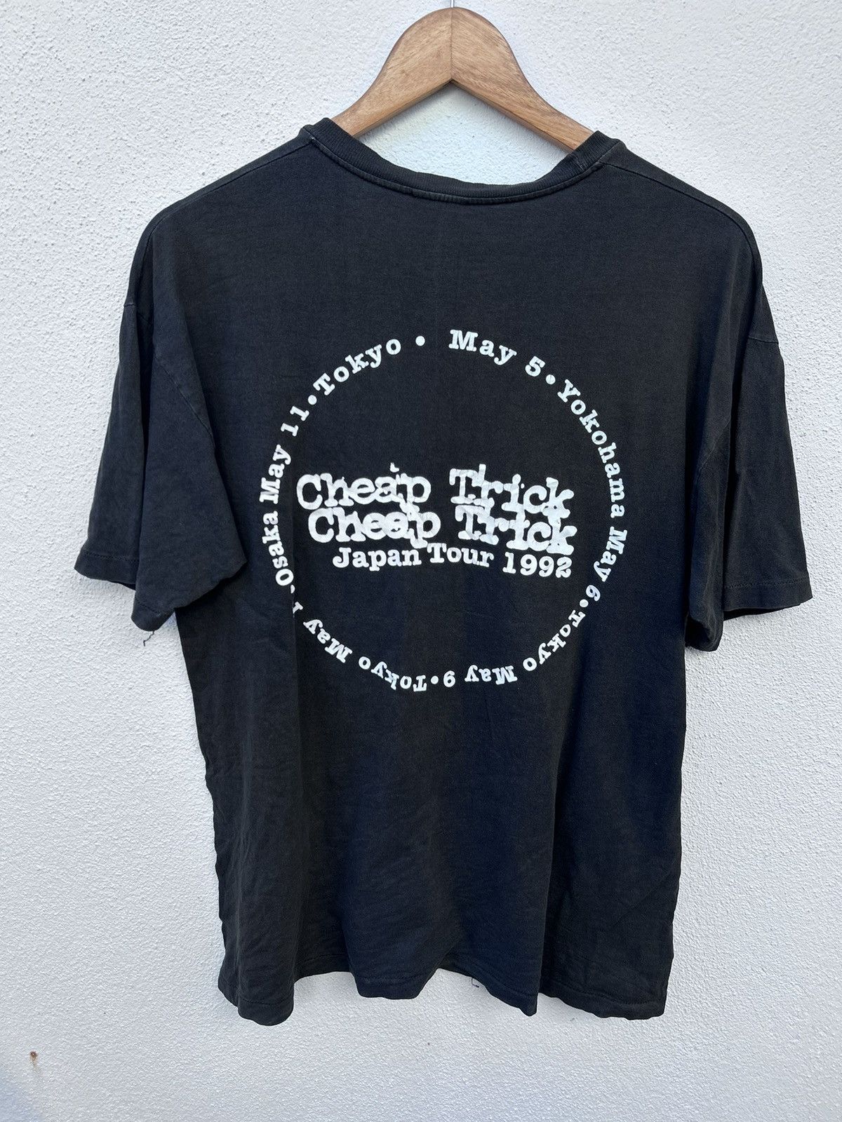 Band Tees Vintage cheap trick 1992 japan tour Size US L / EU 52-54 / 3 - 5 Thumbnail