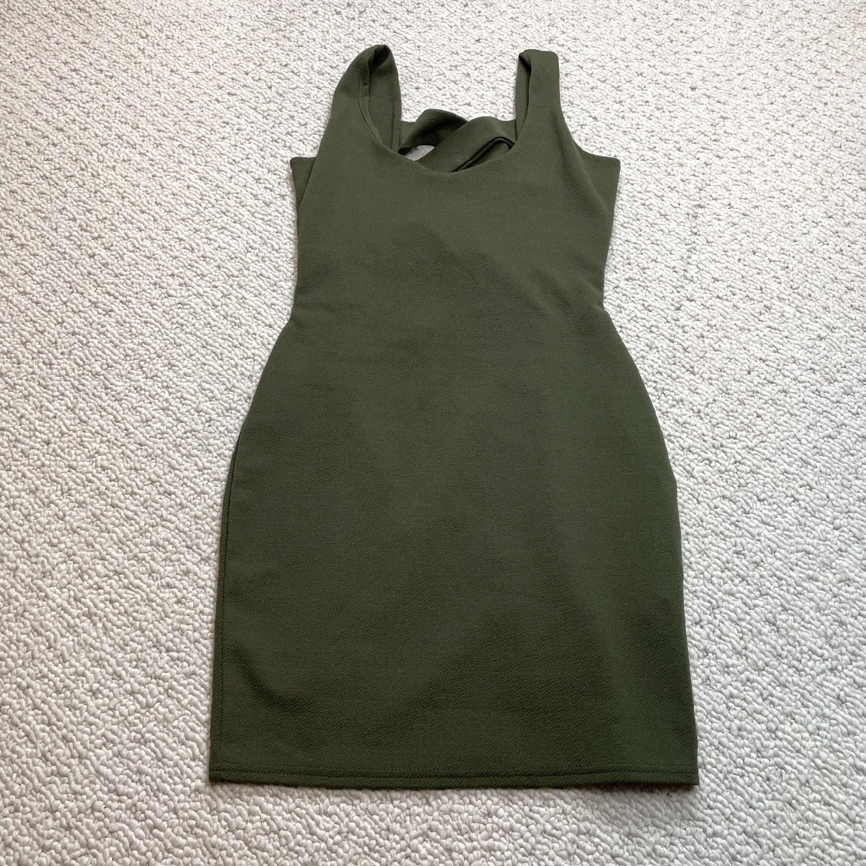 Boohoo Boohoo Dress Maxi Night Midi Shift Sleeveless Green 8 V Neck Solid Criss Cross Womens Size M / US 6-8 / IT 42-44 - 2 Thumbnail