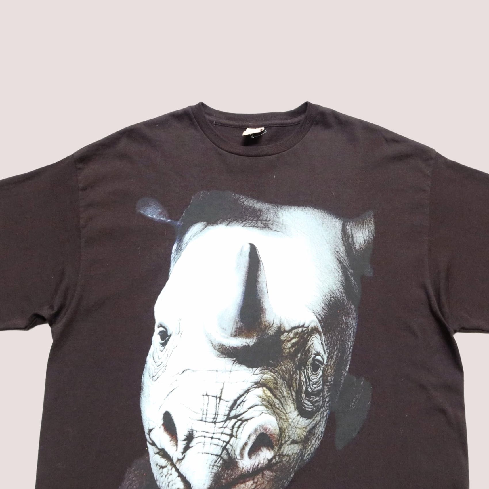 Vintage VINTAGE Rhino Shirt Mens T-Shirt L Black 90s graphic tee AOP Size US L / EU 52-54 / 3 - 1 Thumbnail