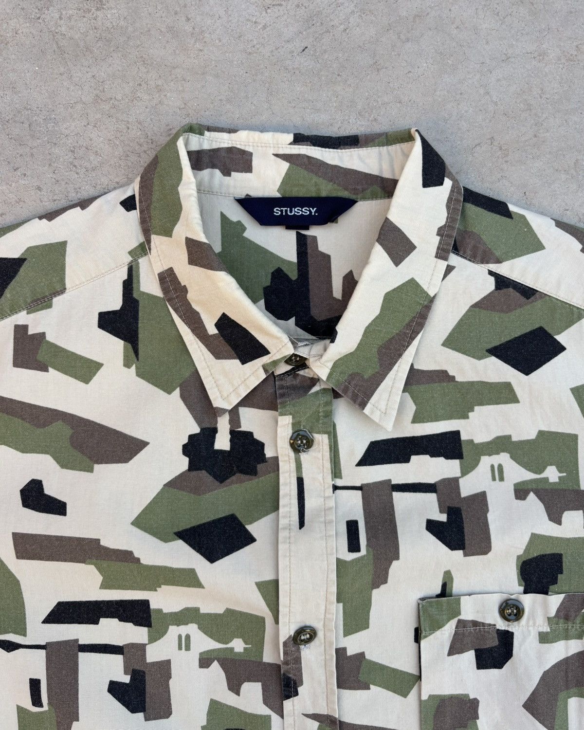 Stussy 90s Stussy Camo Button Shirt Size US XL / EU 56 / 4 - 2 Thumbnail