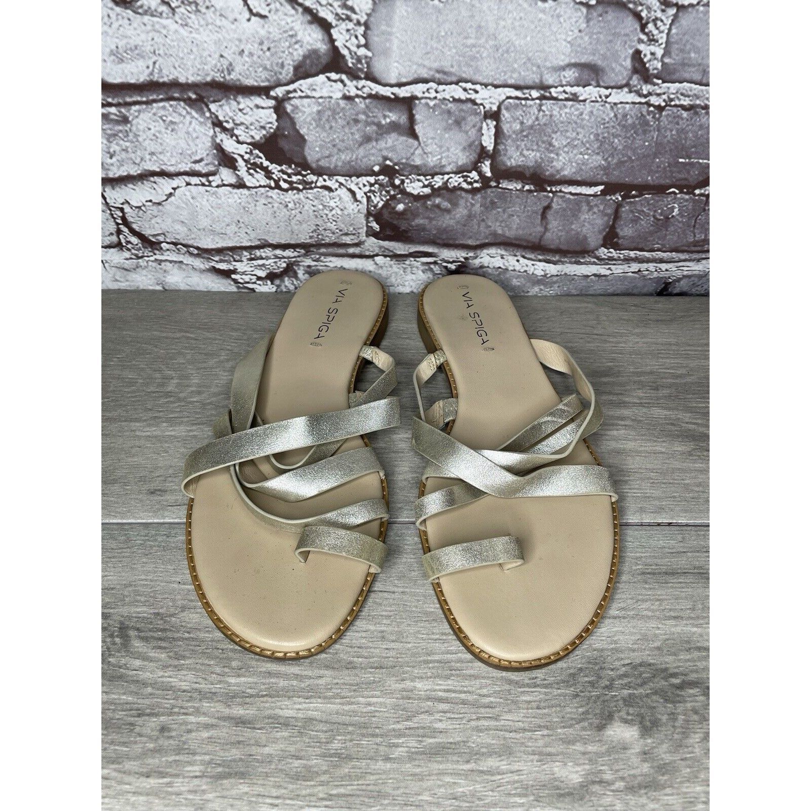 Other Via Spiga Metallic Silver Leather Toe Post Slides Sandals Wo Size US 10 / IT 40 - 2 Thumbnail