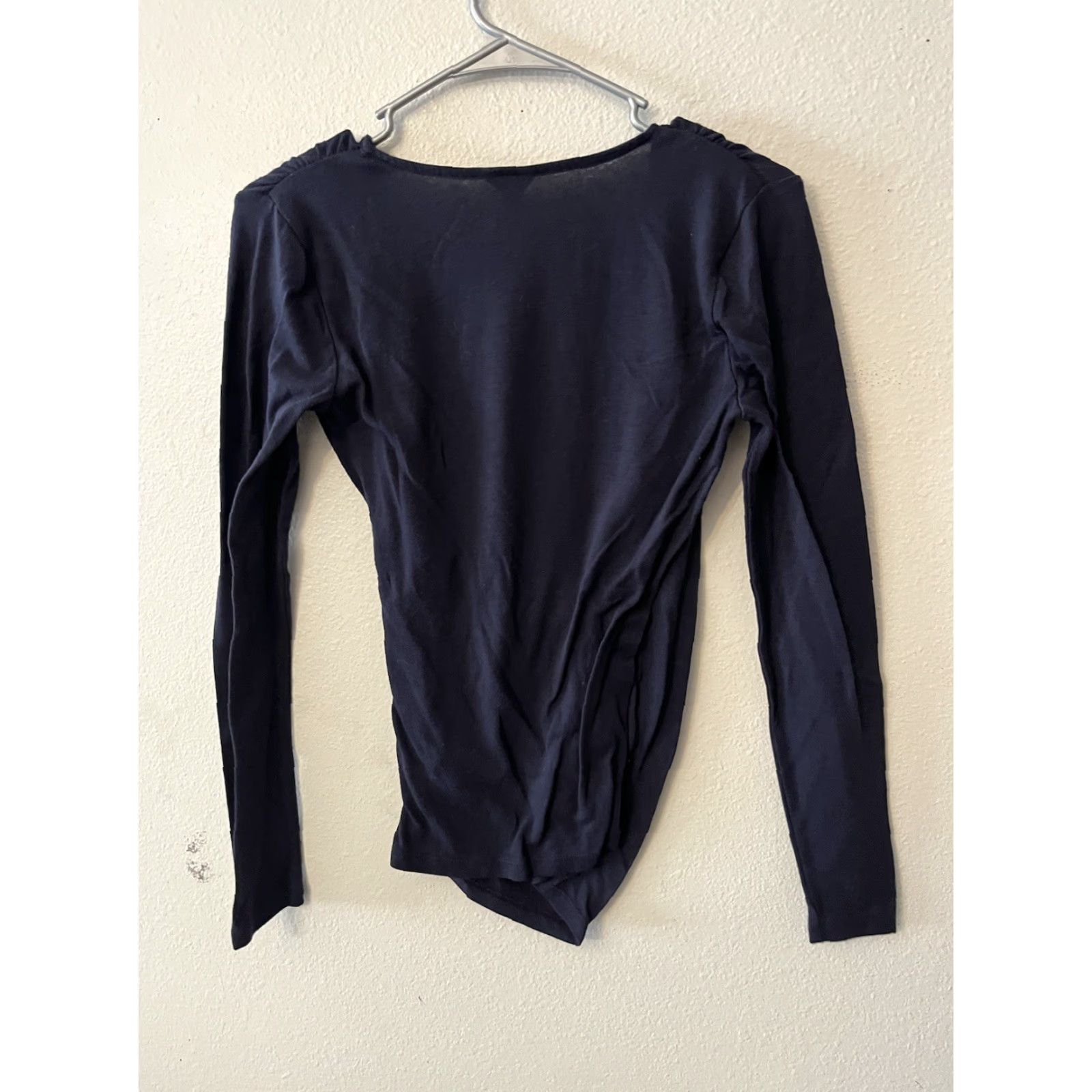 Ann Taylor Ann Taylor Blouse XS Navy Blue Long Sleeve V-Neck Pullover Shirt Womens Size XS / US 0-2 / IT 36-38 - 2 Thumbnail