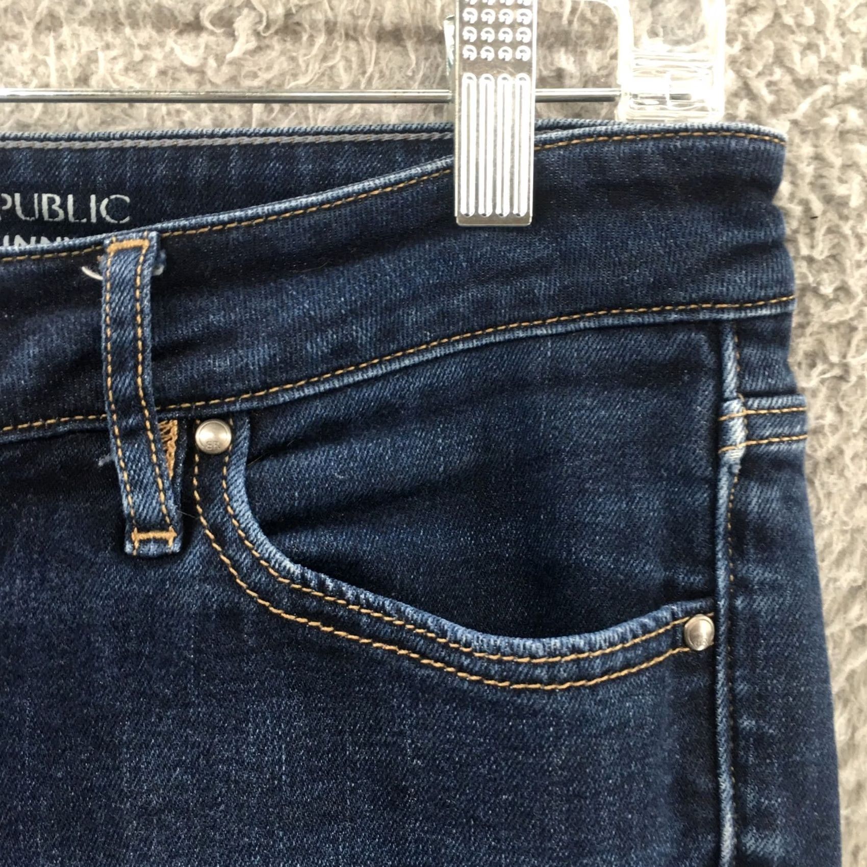 Banana Republic Banana Republic Skinny Jeans Womens 4 Blue Denim Classic Fit Zip Jeans 30x25 Pockets 5-Pocket Denim Cotton Spandex Regular Size Type XS–? Size 27" / US 4 / IT 40 - 3 Thumbnail