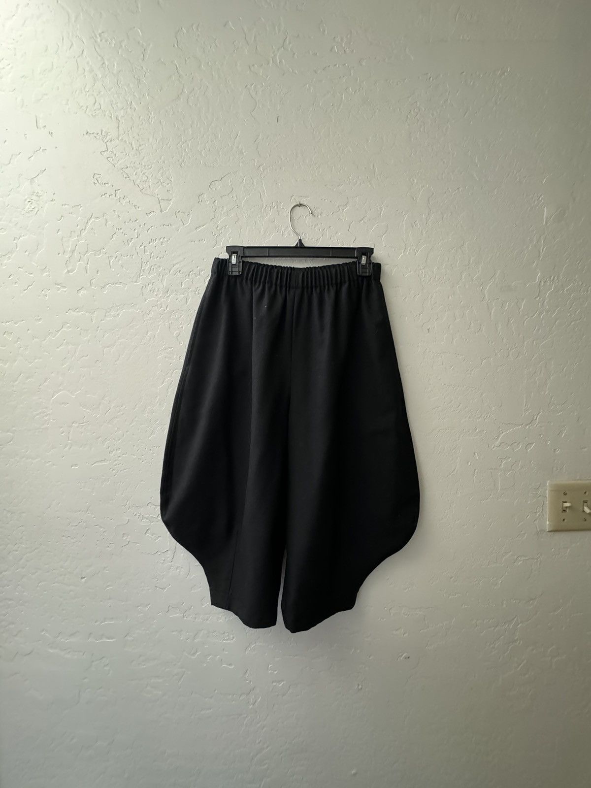 Comme des Garcons Comme des Garçons Wide Leg Pants Size US 26 / EU 42 - 1 Thumbnail