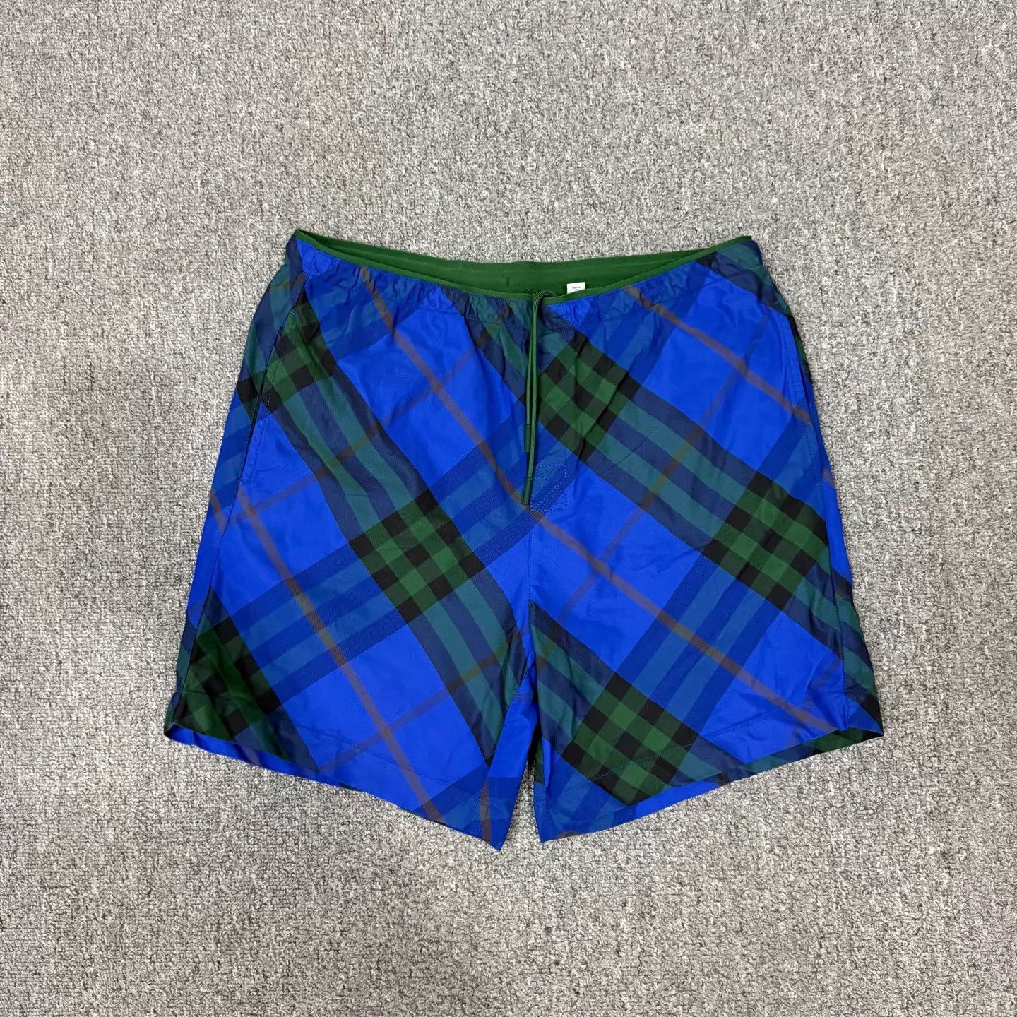 Burberry Burberry Blue Label 24 New Check Shorts S 99 New Size US 29 - 1 Thumbnail