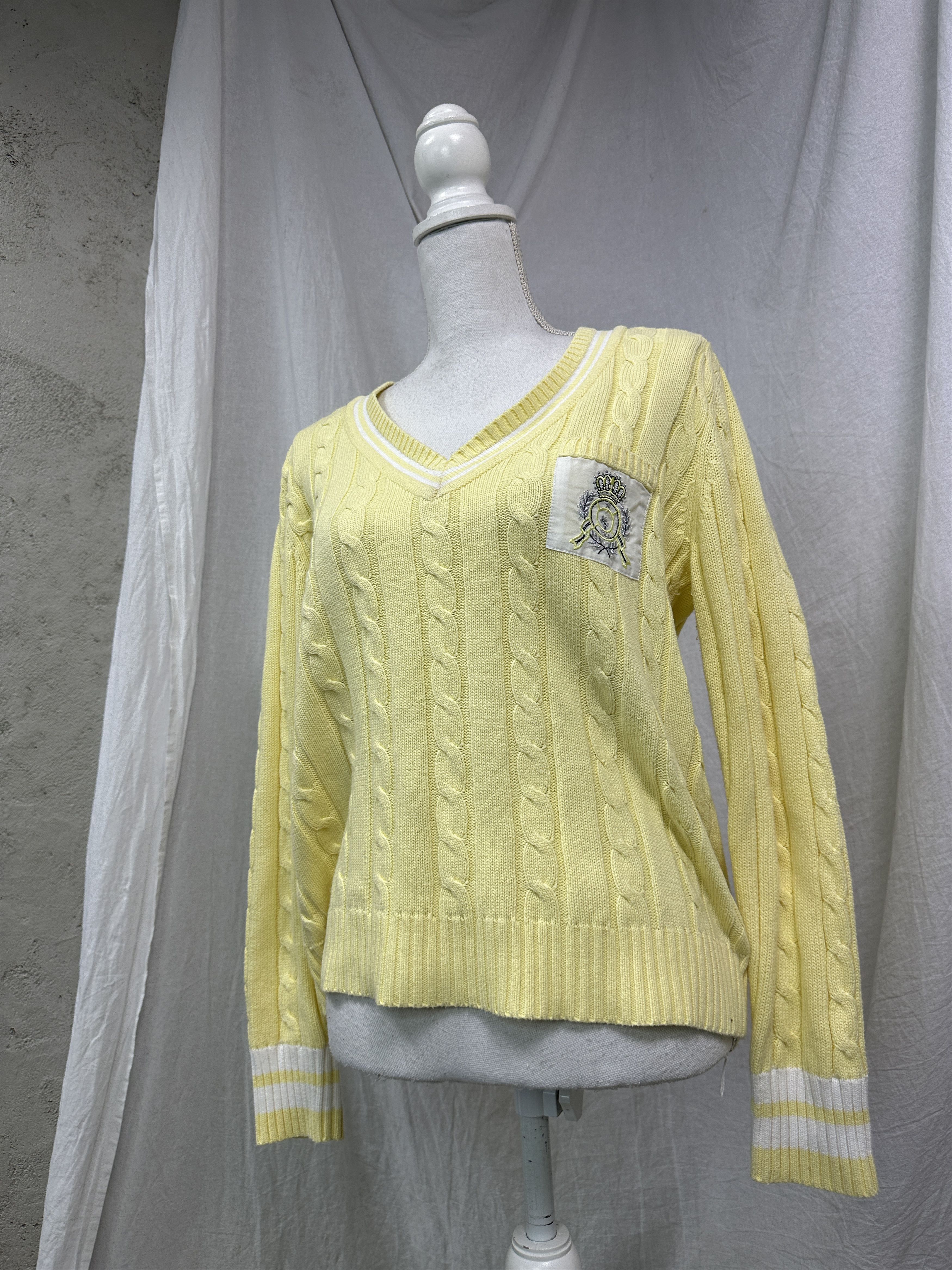 Vintage Vintage Butter Yellow Pleated Preppy Sweatshirt 00s Size L / US 10 / IT 46 - 1 Thumbnail
