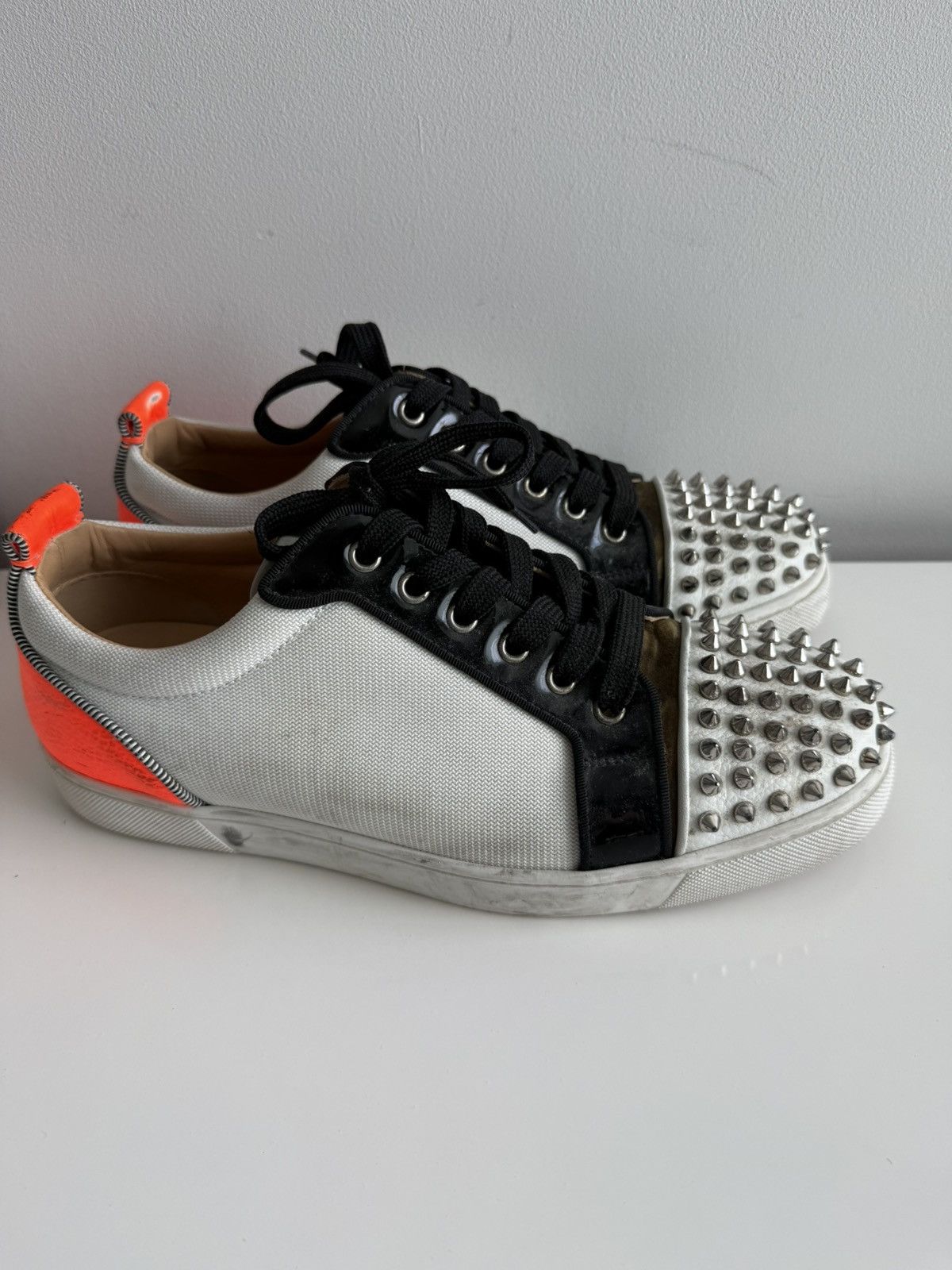 Christian Louboutin Christian Louboutin Louis Junior Spikes Low Top Sneakers Size US 10 / EU 43 - 2 Thumbnail