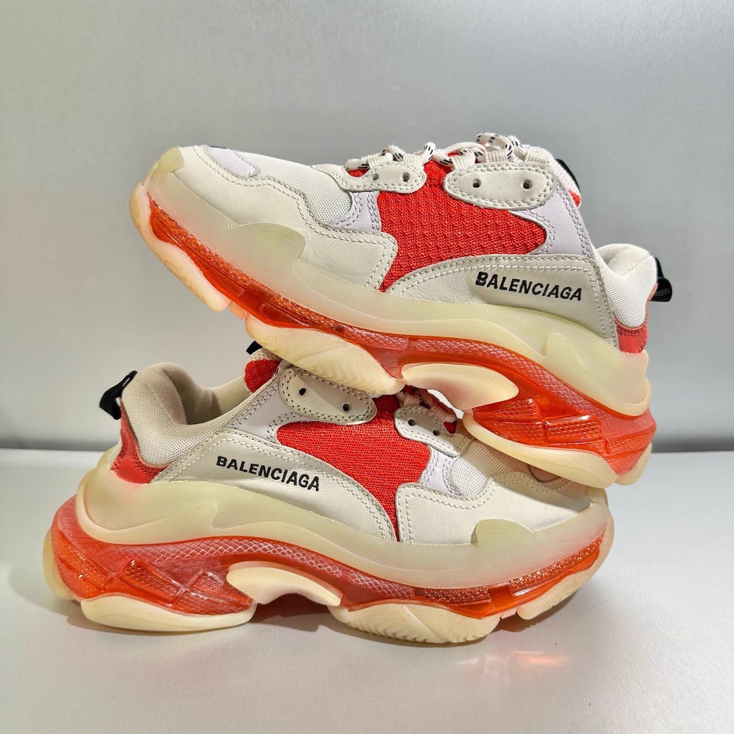 Balenciaga Balenciaga Triple White Red Colorblock Low-Top 38 Size US 7 / IT 37 - 3 Thumbnail