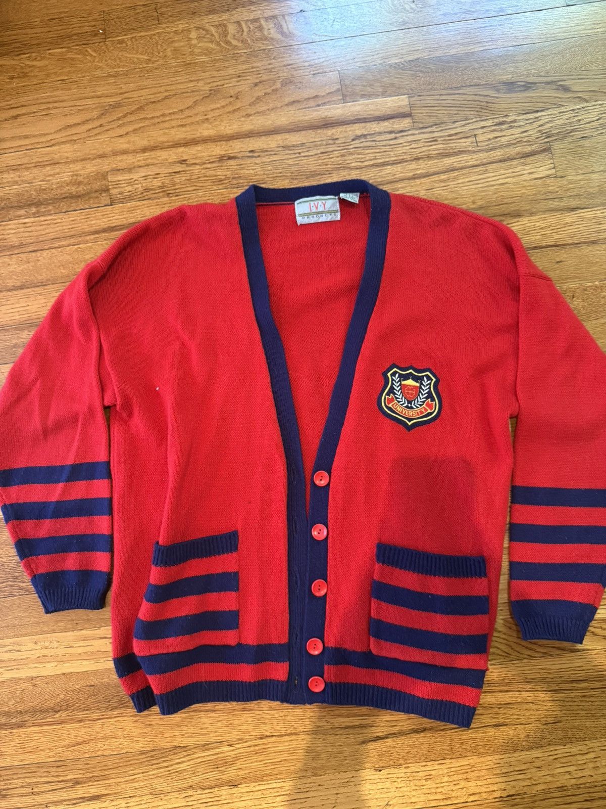 Vintage VINTAGE ivy league cardigan CRESTED Size US S / EU 44-46 / 1 - 1 Thumbnail