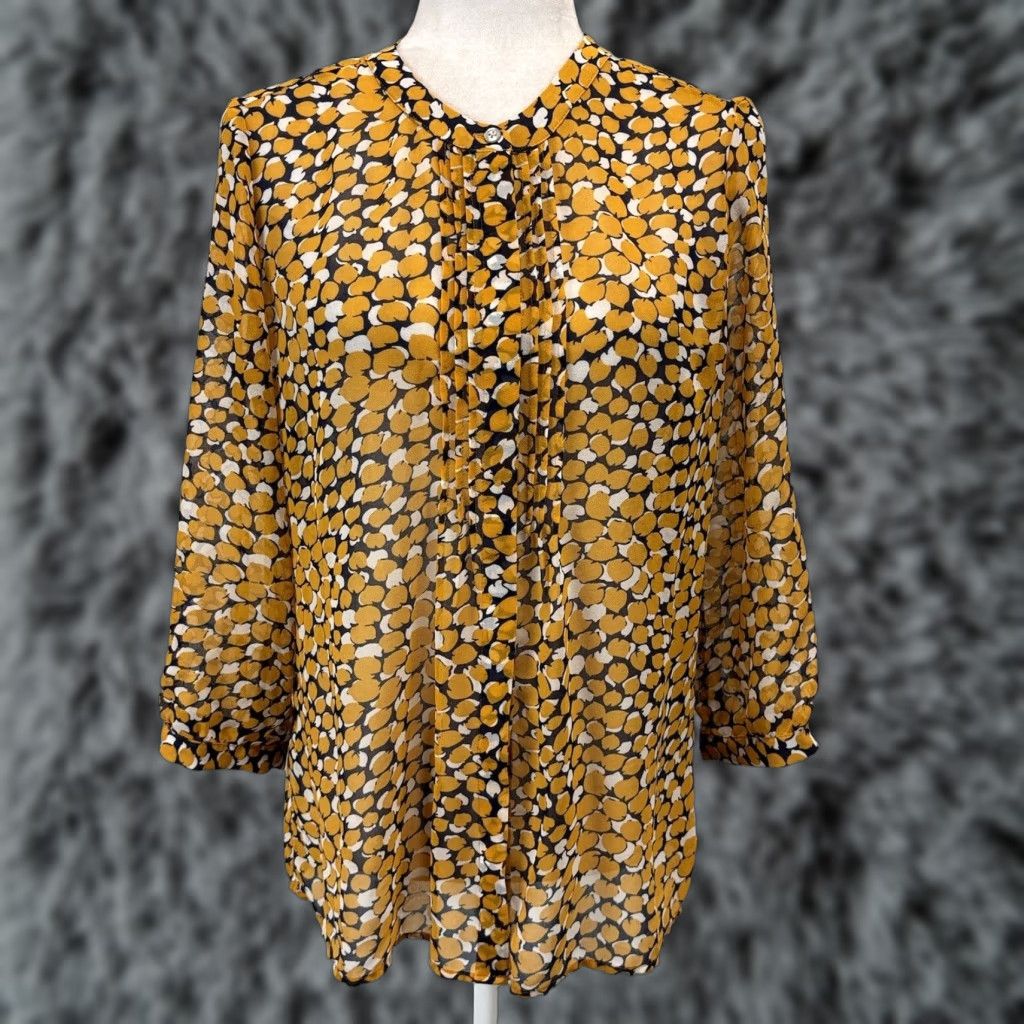 Banana Republic Banana Republic Semi Sheer Lemon blouse Shirt Sz Small Women’s Button Up Size S / US 4 / IT 40 - 1 Thumbnail