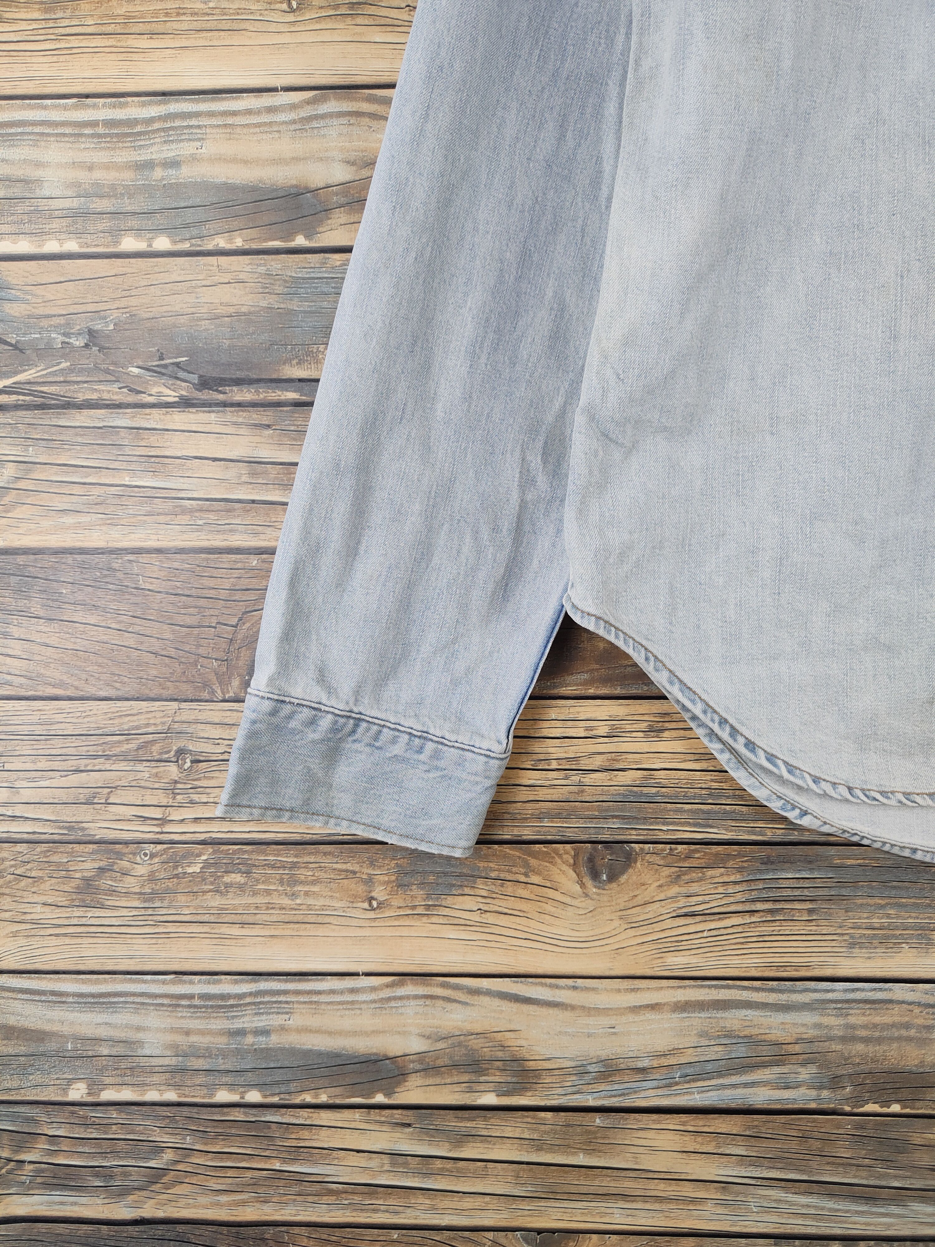 Gap DL Light Blue Denim Button Ups #531 Size US L / EU 52-54 / 3 - 4 Thumbnail