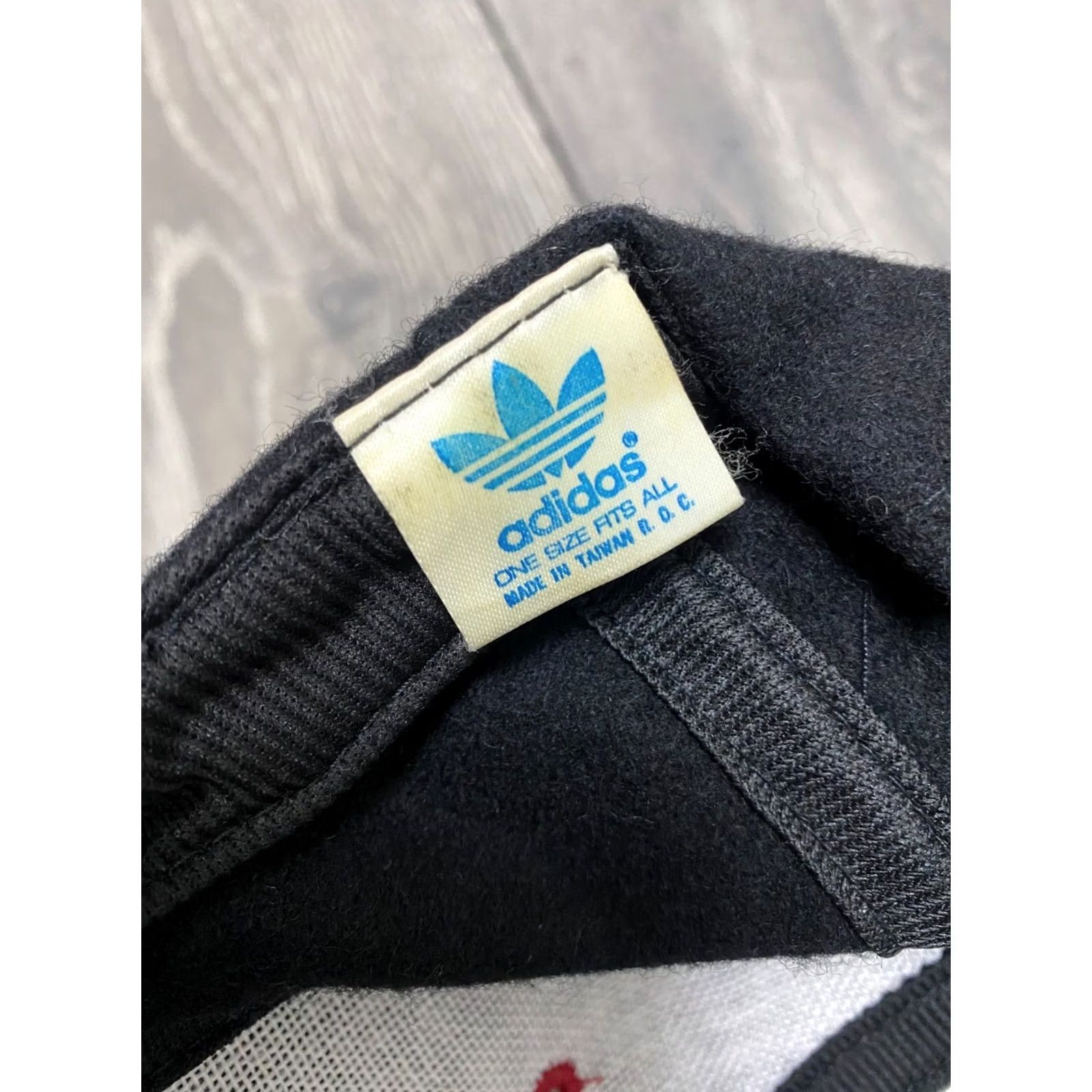Adidas ADIDAS 3 STRIPES BIG LOGO WOOL ADJUSTABLE SNAPBACK HAT BLACK ONE SIZE Unisex Adults Mens Womens 80s Vintage Made in Taiwan Size ONE SIZE - 7 Thumbnail