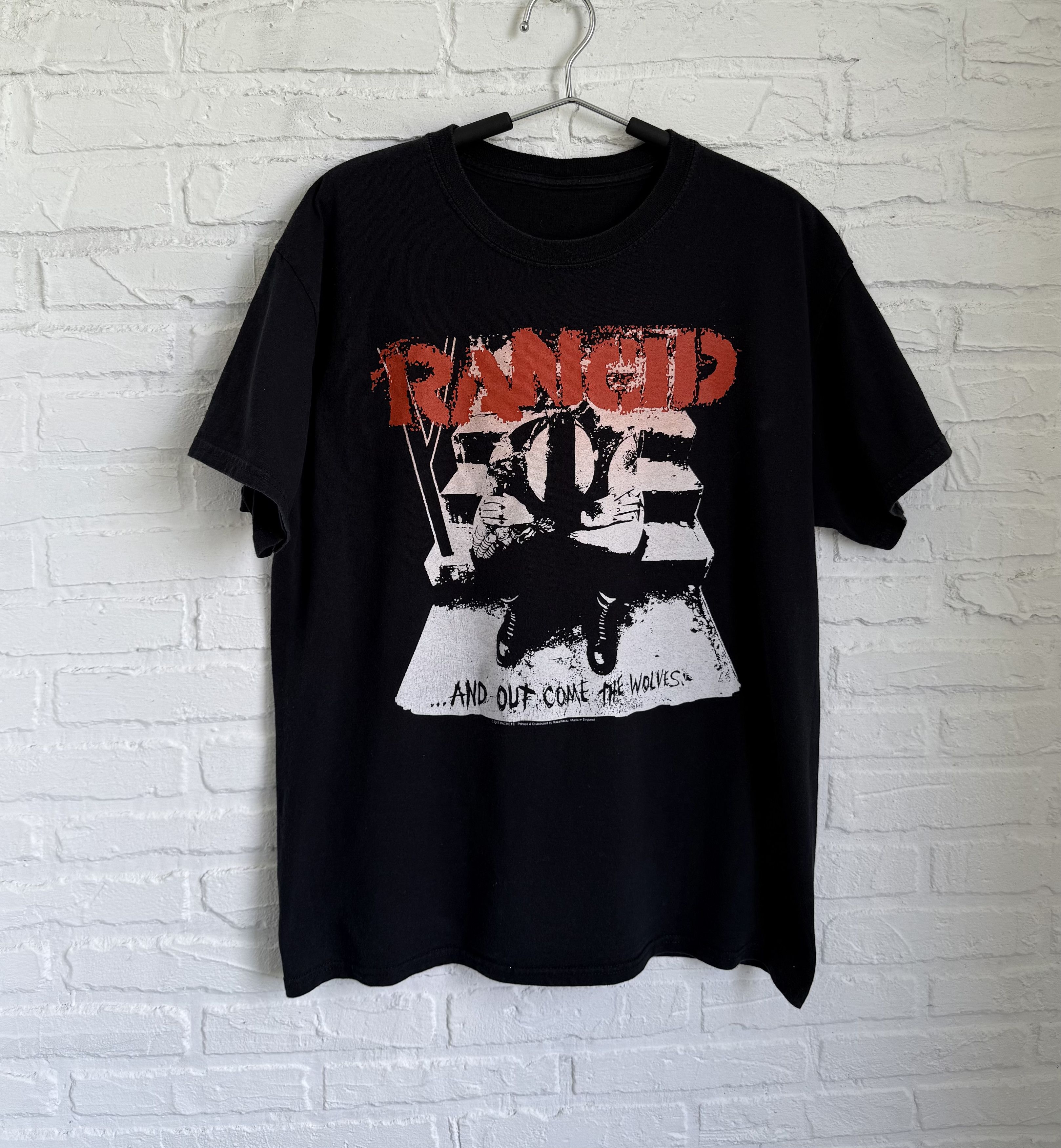 Band Tees × Vintage Vintage 2005 Rancid and out come the wolves t-shirt Size US L / EU 52-54 / 3 - 1 Thumbnail