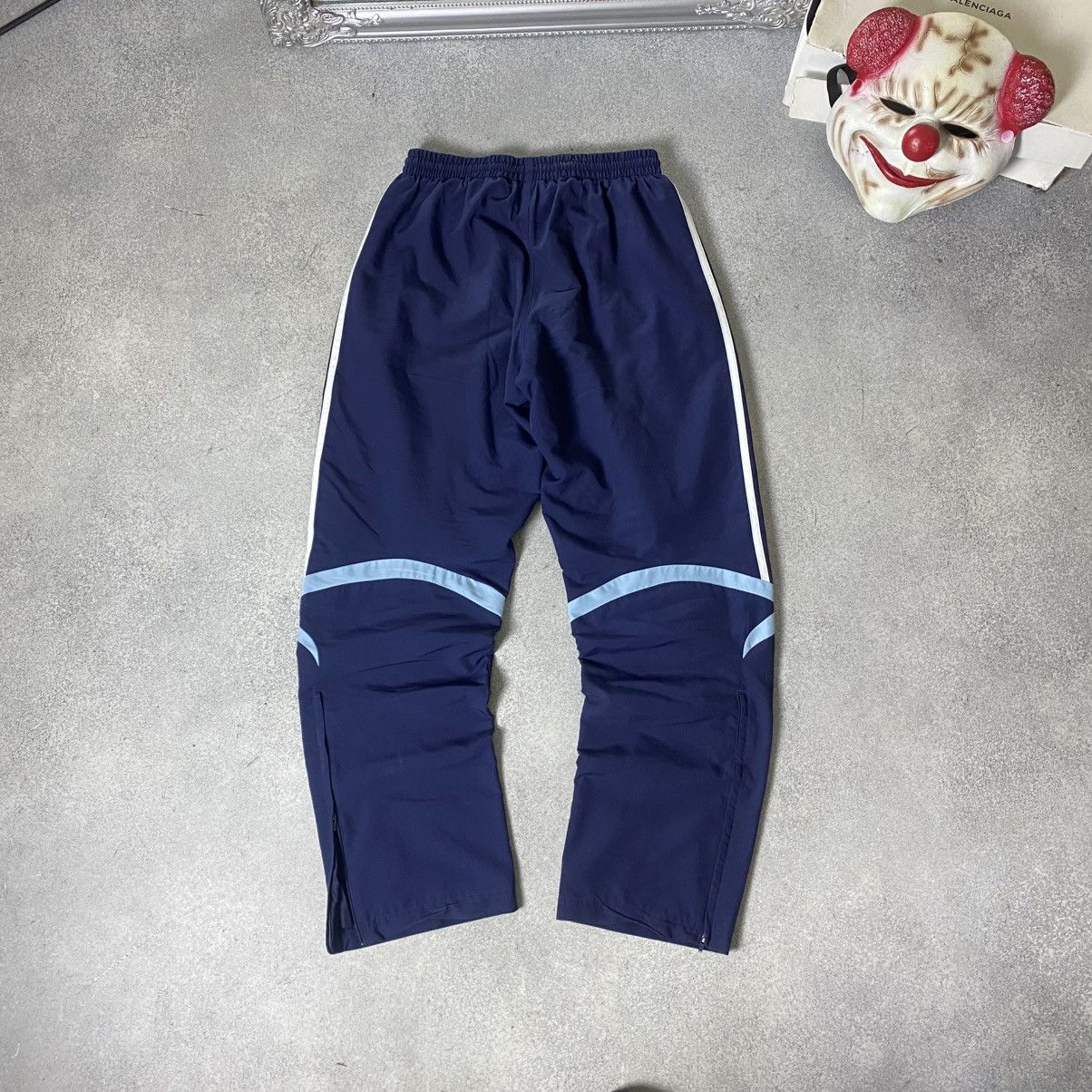 Adidas Vintage Adidas Real Madrid Track Pants Drill Y2K Baggy Size US 30 / EU 46 - 2 Thumbnail