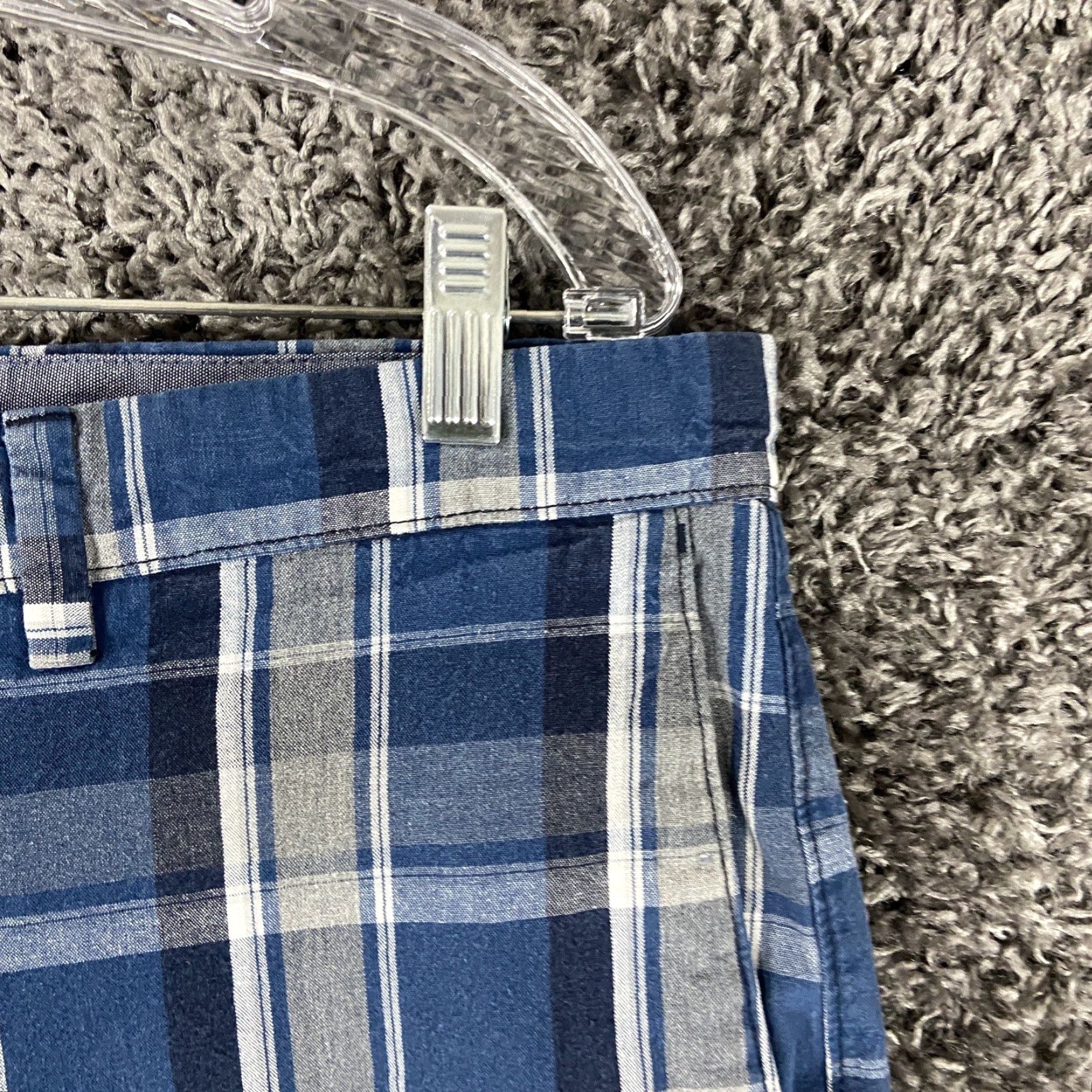 Banana Republic Banana Republic Shorts 35 Blue Plaid Chino Mens Size US 35 - 3 Thumbnail