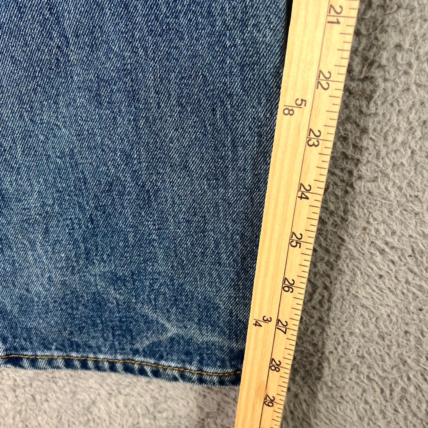 Levi's VINTAGE Levi's Jeans Men's 34 Relaxed Straight Distressed Blue 550 Y2K Grunge USA 5-Pocket Denim Pants Size US 34 / EU 50 - 2 Thumbnail