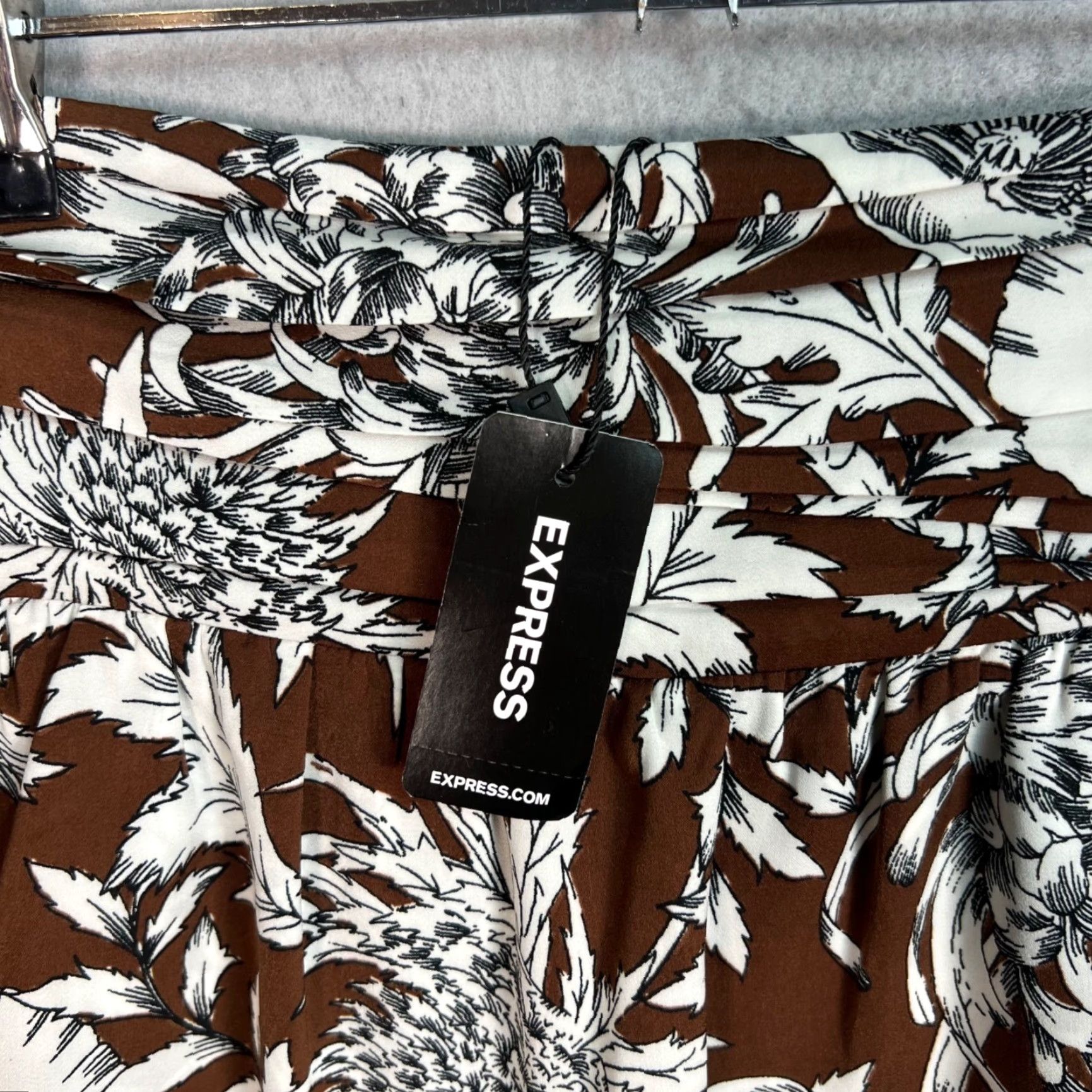 Express Express Floral Mini Skirt Women's 6 Brown 100% Polyester NEW! Size 28" / US 6 / IT 42 - 5 Thumbnail