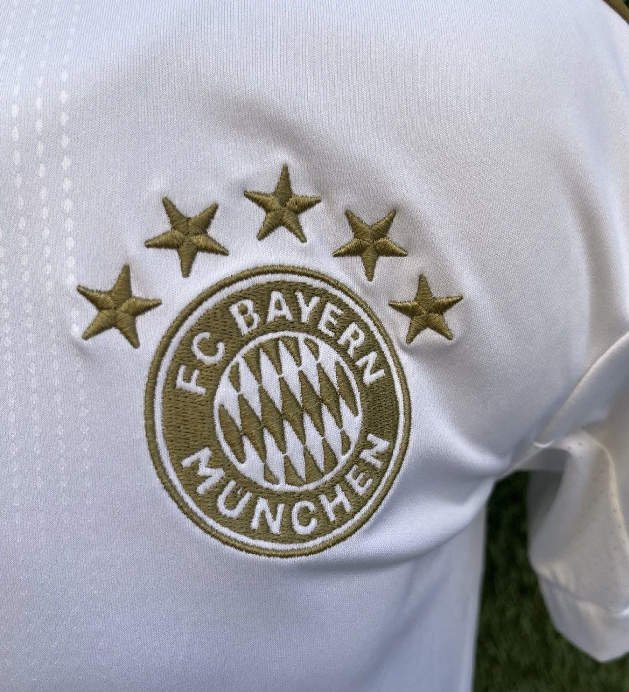 Adidas Jersey muller Bayern munchen Size US XS / EU 42 / 0 - 7 Thumbnail