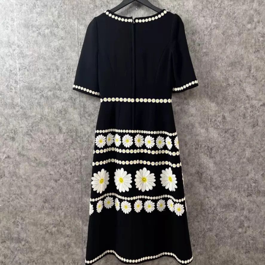 Dolce & Gabbana D&G women's DG dress Size S / US 4 / IT 40 - 2 Thumbnail