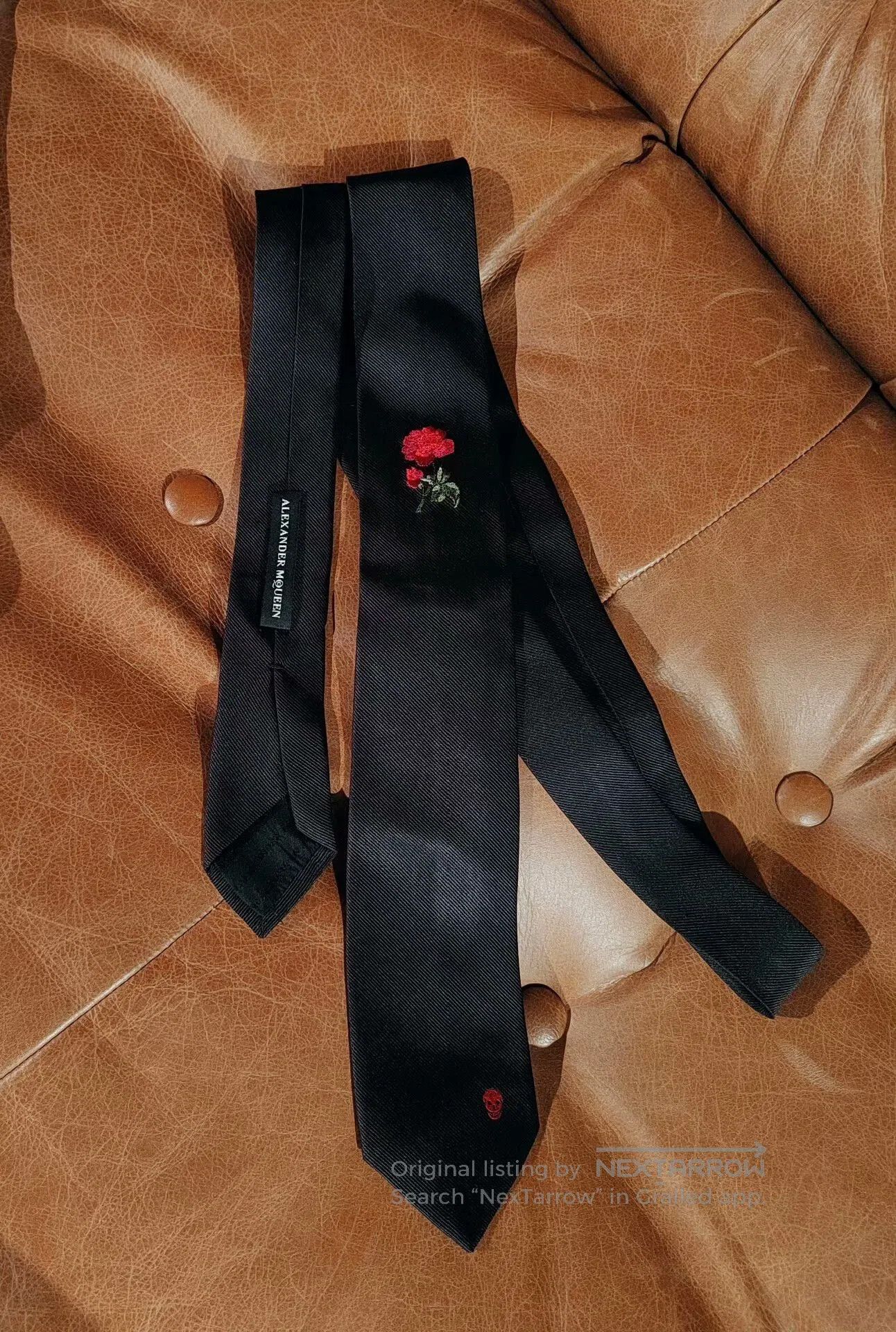 Alexander McQueen Alexander McQueen Black Rose Tie. Size ONE SIZE - 1 Thumbnail