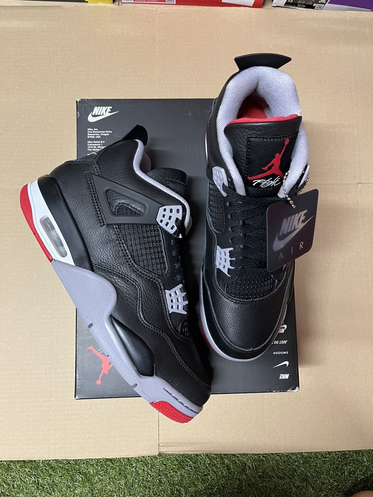 Nike Jordan 4 Retro Bred Remainged Size US 9.5 / EU 42-43 - 1 Thumbnail