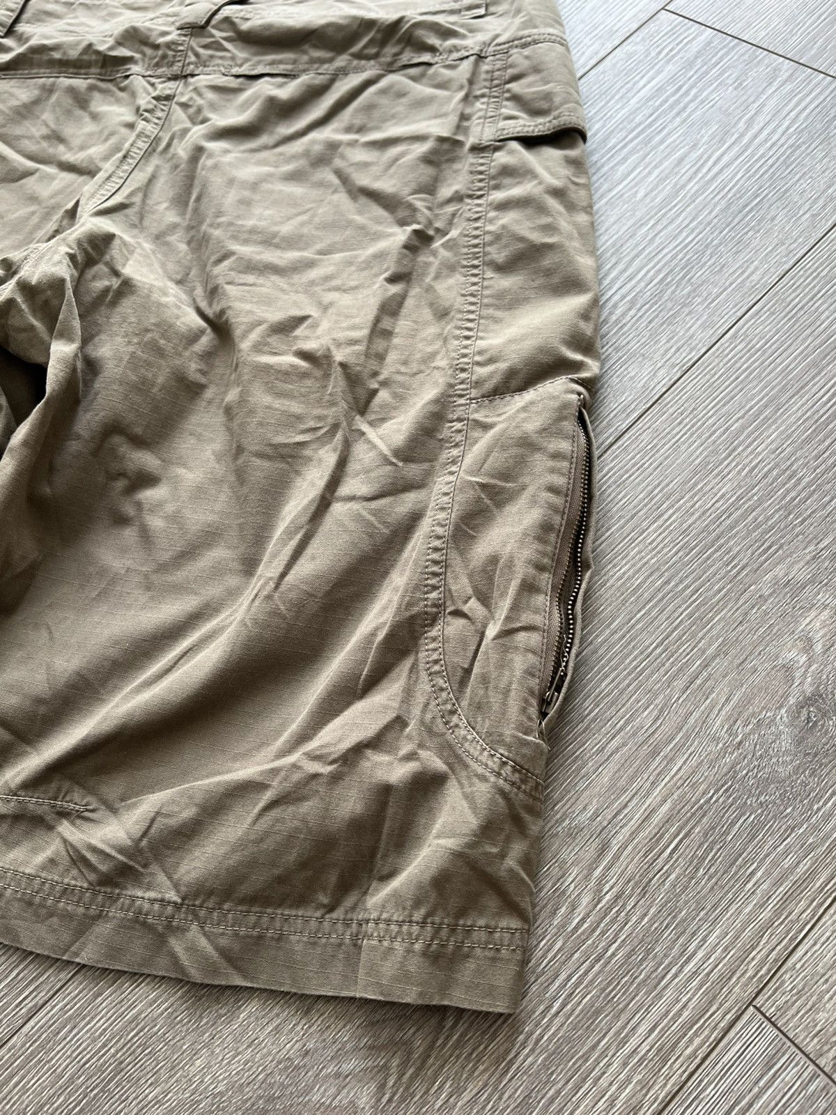 Nike Vintage Nike Cargo Shorts Y2K Size US 36 / EU 52 - 11 Thumbnail