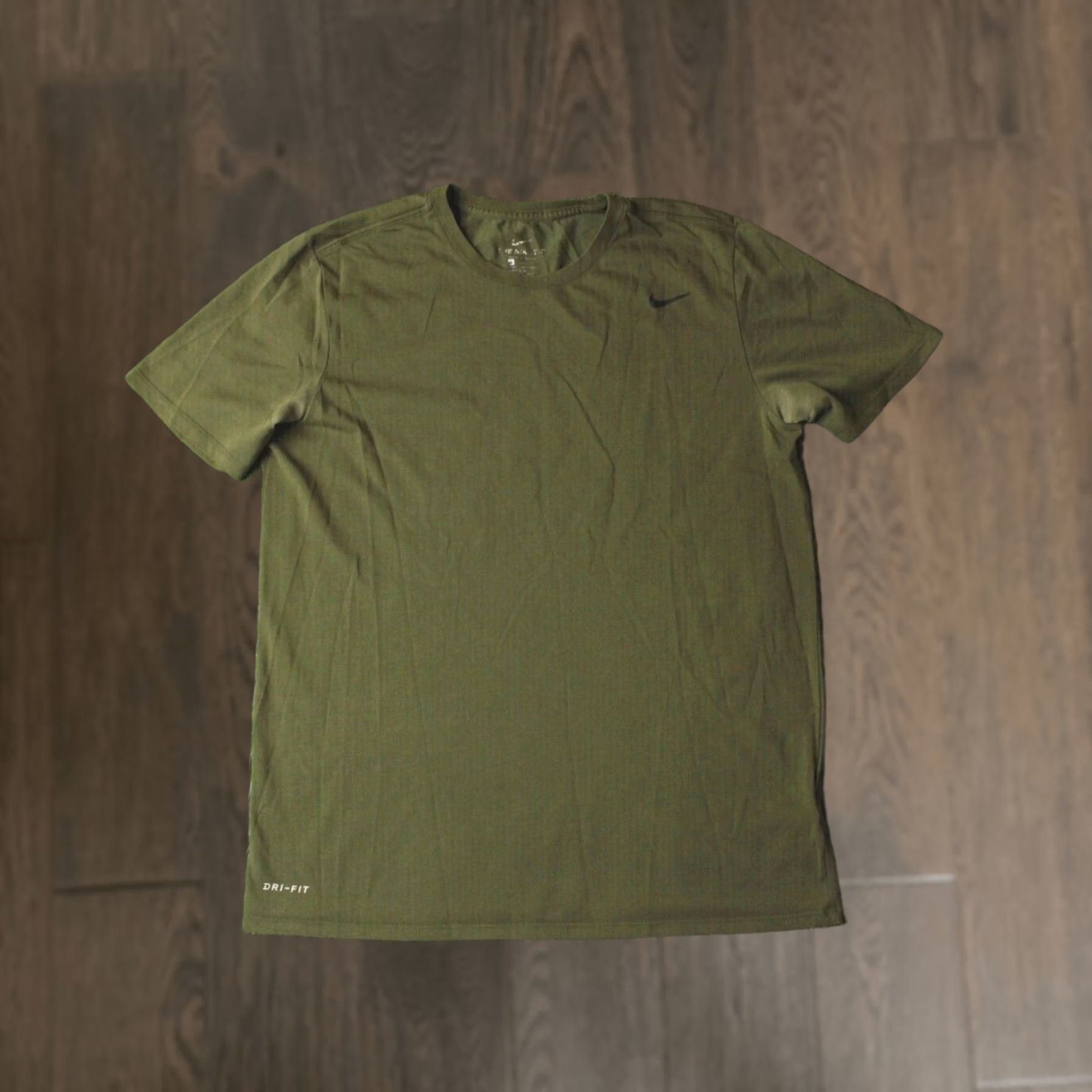 Nike Nike Dri-FIT Training T-Shirt Men XL Olive Jersey Short Sleeve 2018 Nike Dri-FIT 706625-395 Size US L / EU 52-54 / 3 - 1 Thumbnail