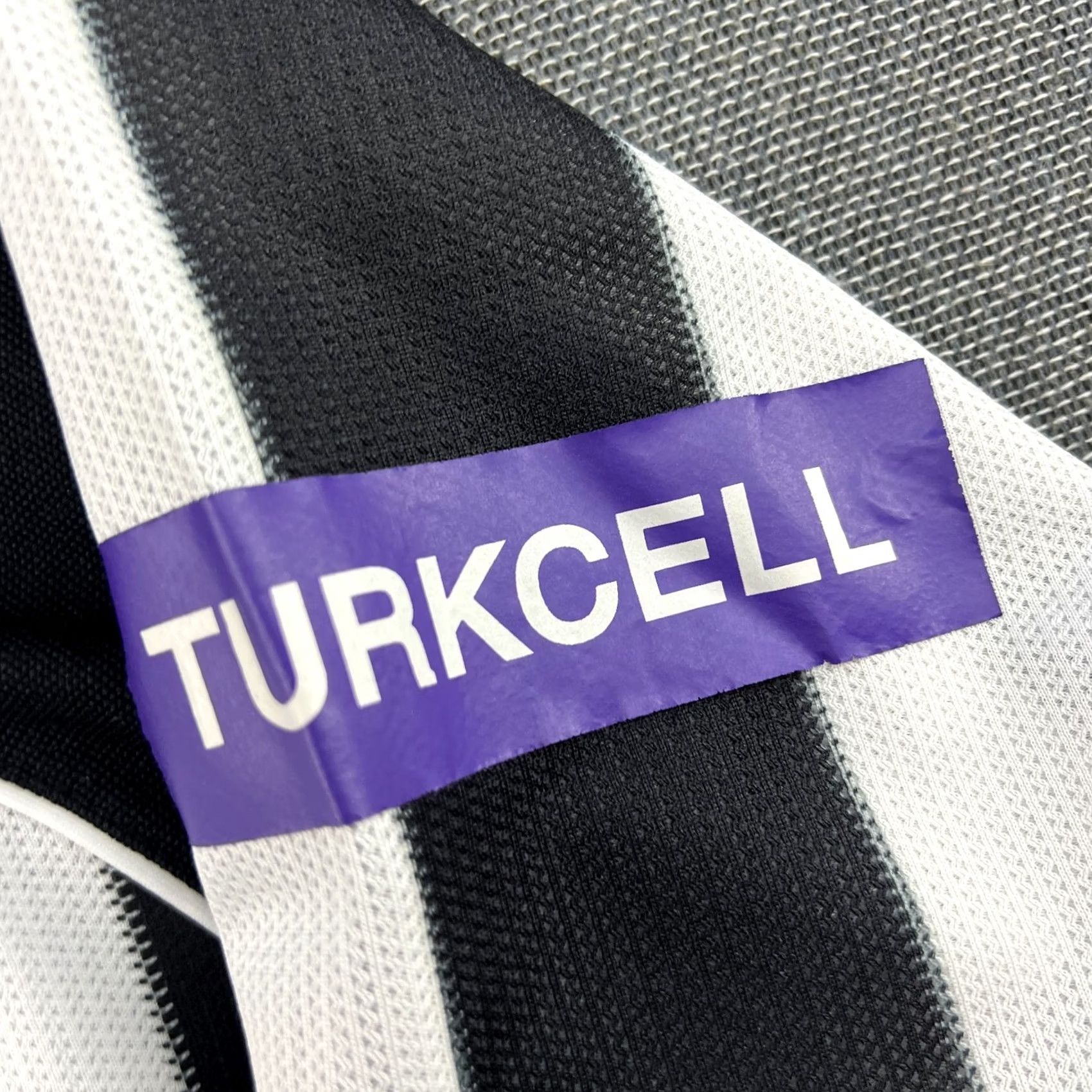 Nike Bjk Besiktas 2003 2004 Away Football Jersey XL Nike Shirt Men Short Sleeve Polyester Multicolor Activewear Quick Dry Moisture Wicking Football Jersey Size US XL / EU 56 / 4 - 4 Thumbnail