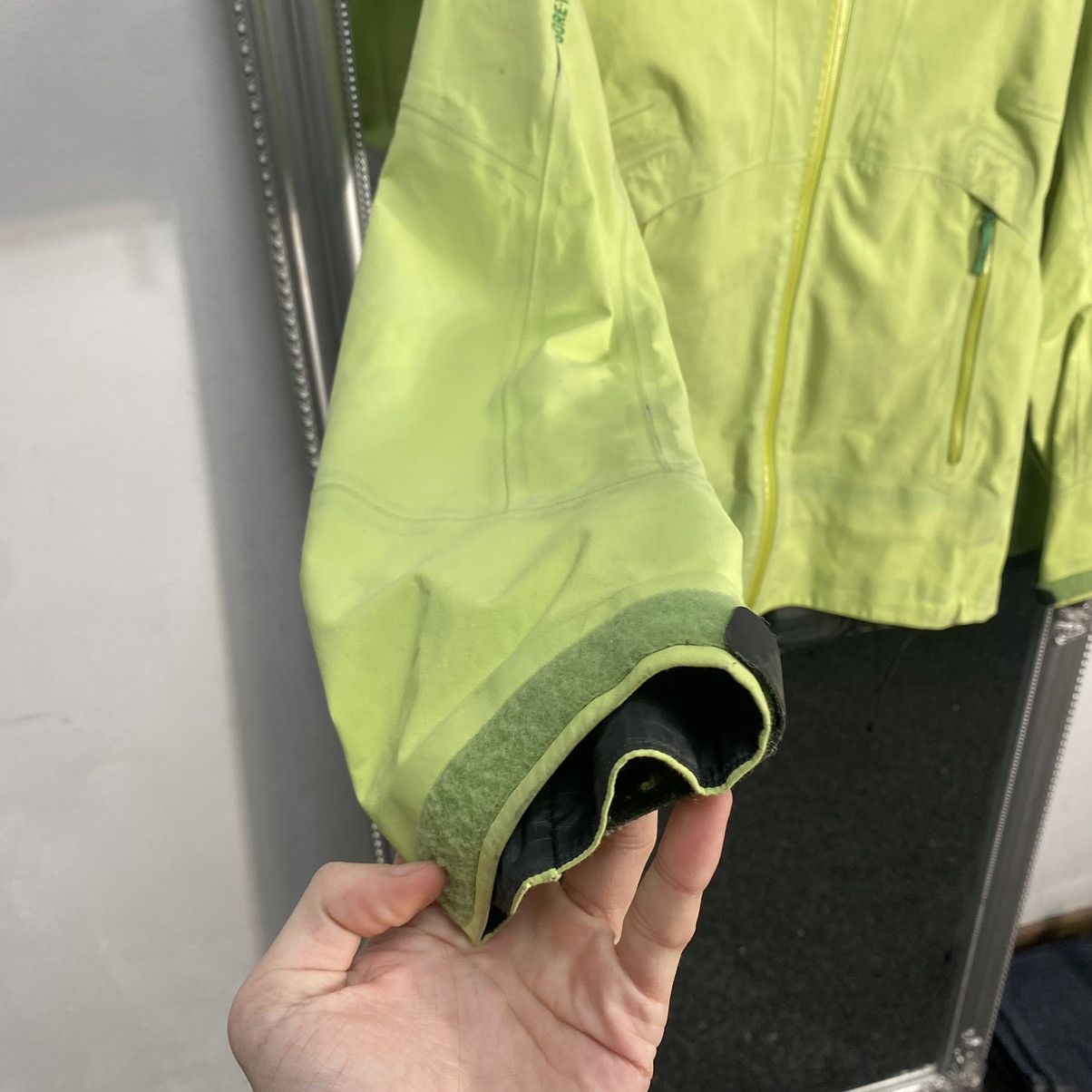Arc'teryx Vintage Arcteryx jacket gore tex recco Size US S / EU 44-46 / 1 - 4 Thumbnail