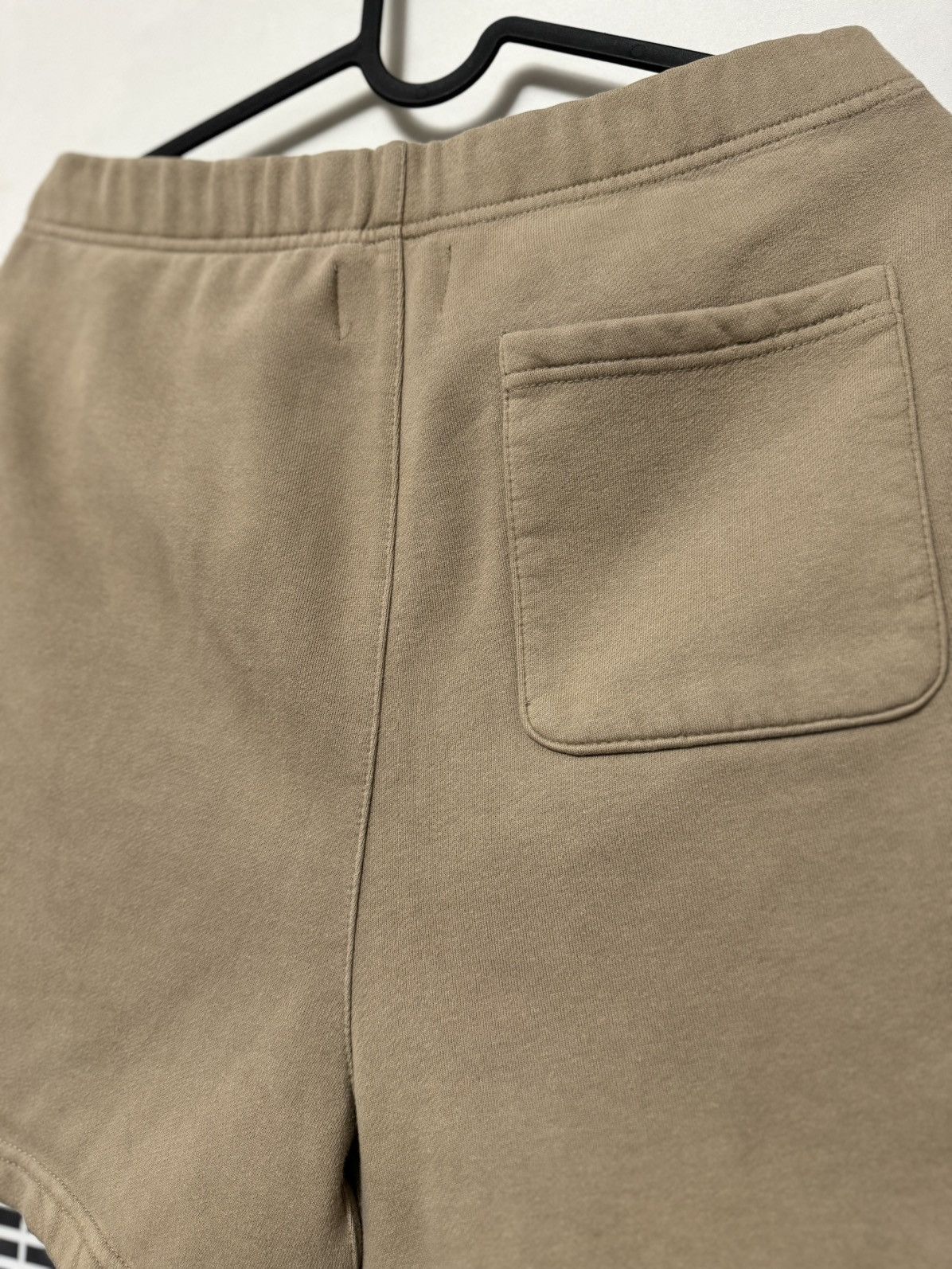 Fear of God 🔥 Fear of God Essentials OG Sweat Shorts SZ Medium Tan Size US 32 / EU 48 - 5 Thumbnail