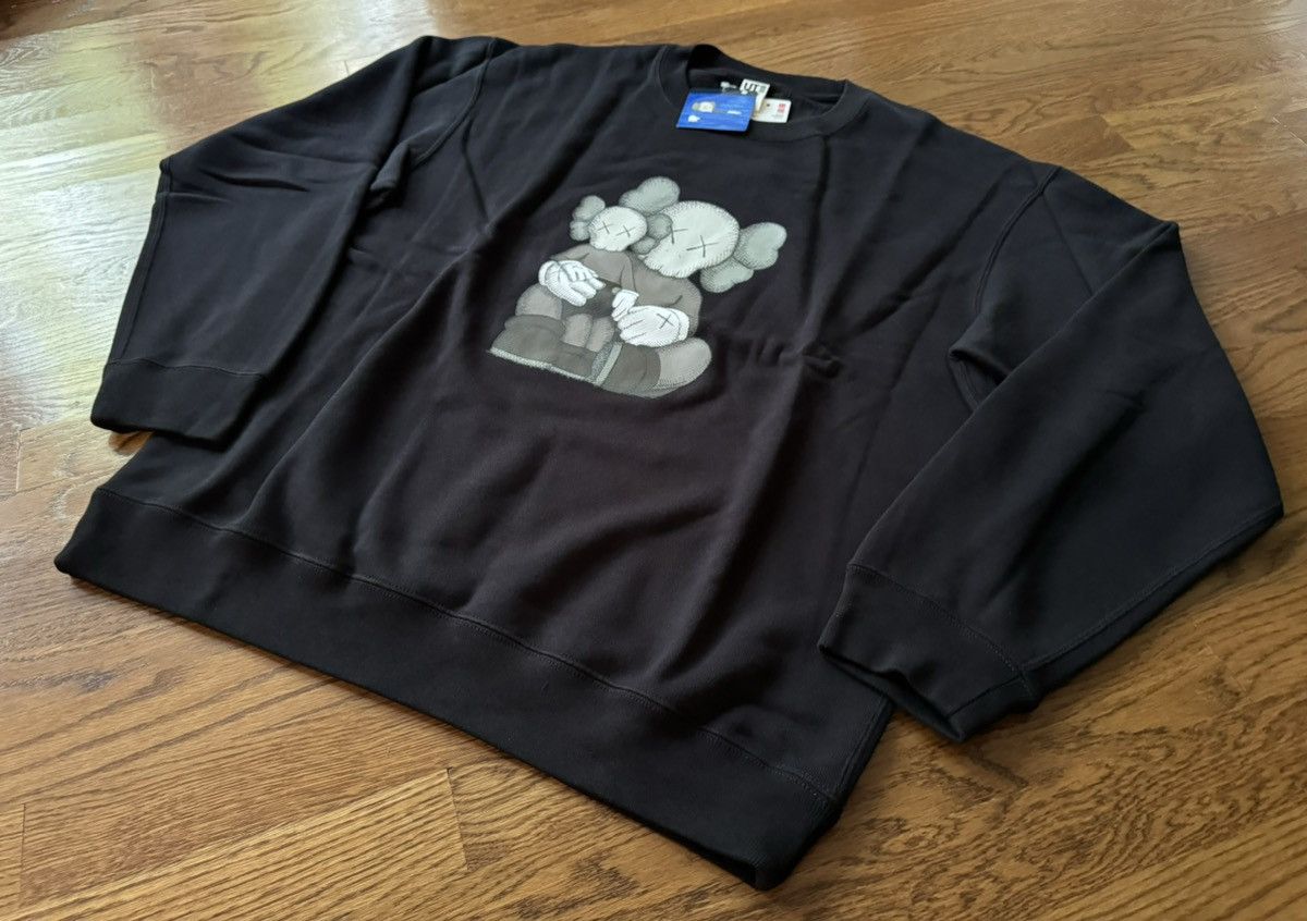 Kaws × Uniqlo 3XL Kaws Long Sleeve Sweatshirt Uniqlo UT Black Changbai Size US XXL / EU 58 / 5 - 7 Thumbnail