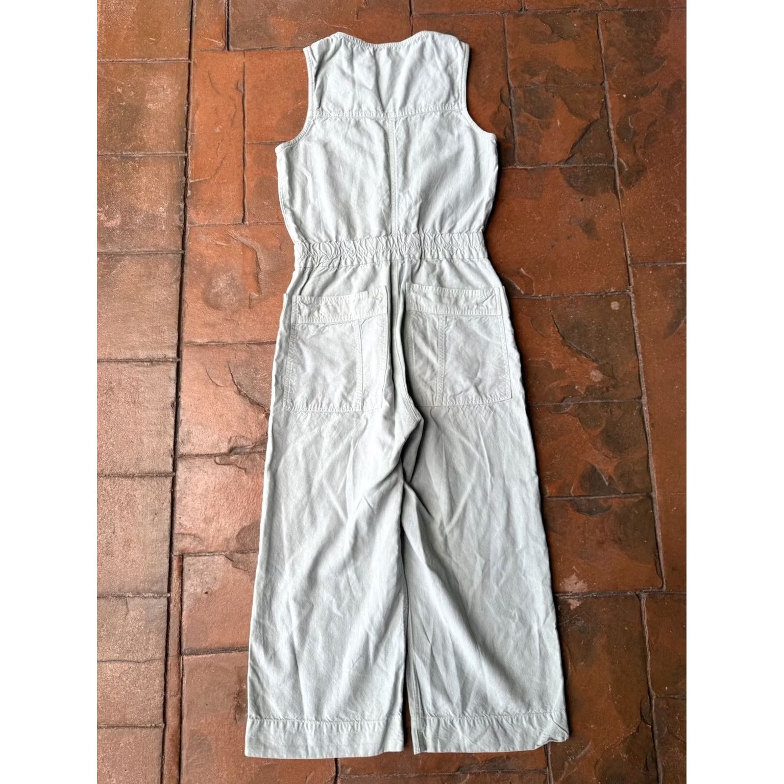 DL1961 DL1961 Debbie Jumpsuit Women’s Small Green Crop Wide-Leg Linen Lyocell Jumpsuit, Sleeveless, V-Neck, Wide Leg, Casual, One-Piece, Green, XS? Size 28" / US 6 / IT 42 - 3 Thumbnail