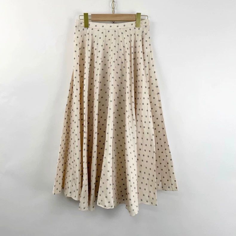 Dior Dior Beige polka dot pleated skirt 2505-Nextarrow Size 25" / US 0 / IT 36 - 1 Thumbnail