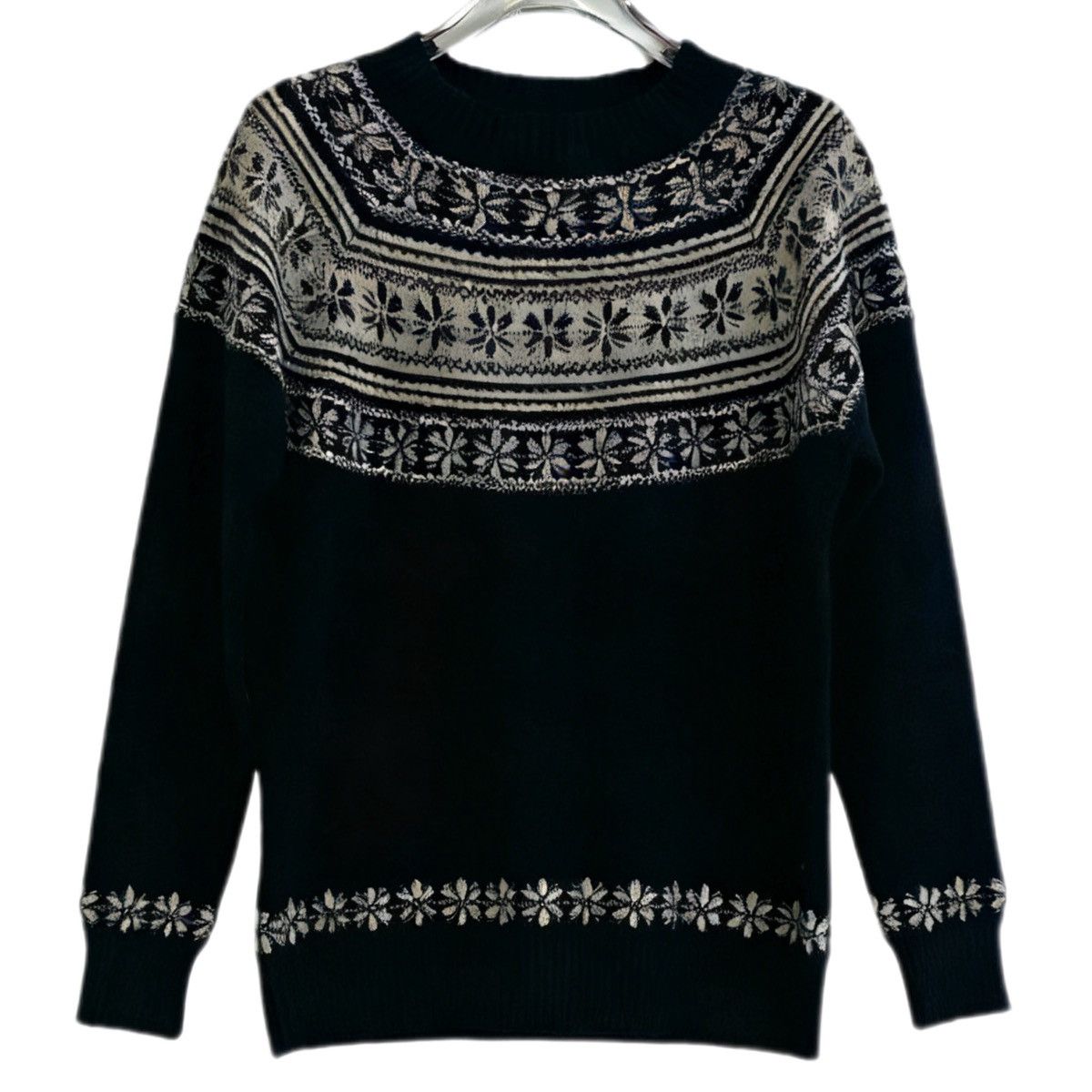 Chanel Chanel Black Sequin Heavy Cashmere Knit Sweater K26WX Size XXS / US 00 / IT 34 - 1 Thumbnail