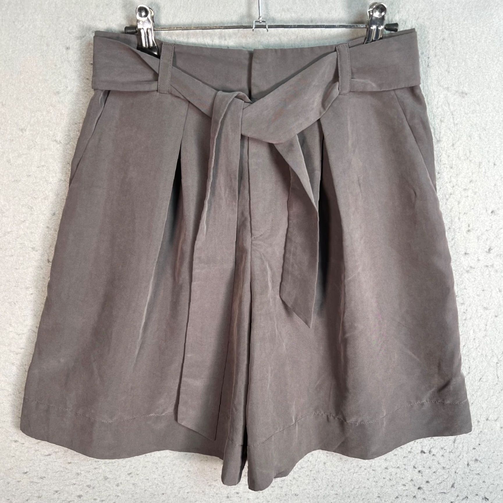Vintage Morgan Carper Womens Bermuda Shorts 4 Gray Pleated High-Waist With Tie Belt Size 27" / US 4 / IT 40 - 2 Thumbnail