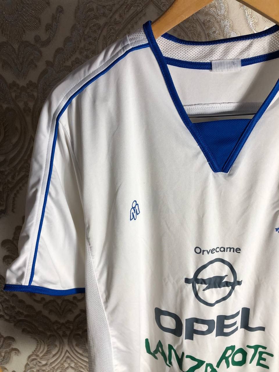 Vintage UNION DEPORTIVA LANZAROTE RETRO SOCCER JERSEY BLOKE Y2K 90s Size US L / EU 52-54 / 3 - 6 Thumbnail