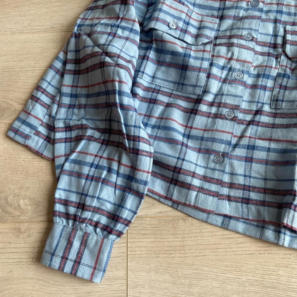 Forever 21 Stylish Cropped Blue Plaid Button-Up Shirt Size S / US 4 / IT 40 - 2 Thumbnail