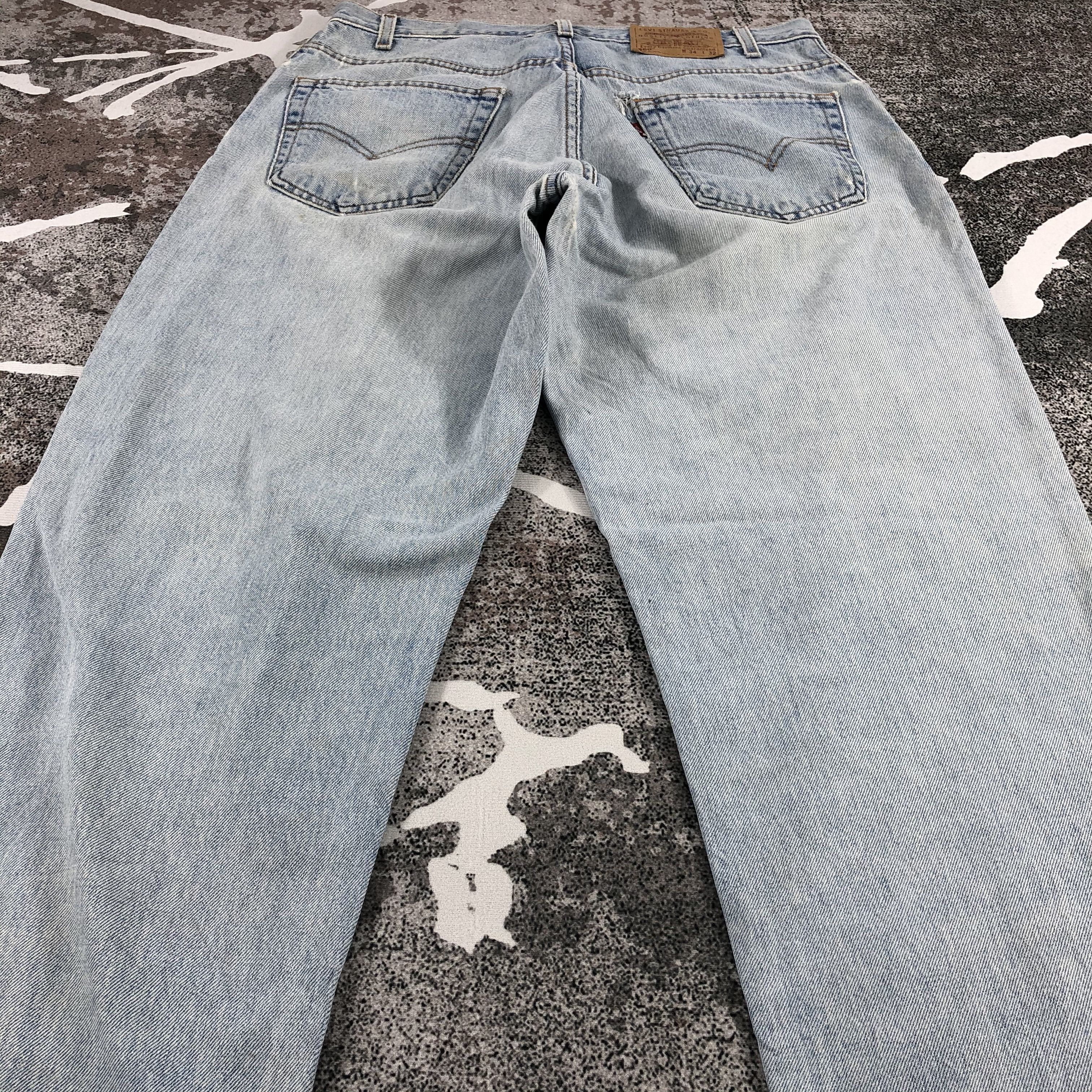 Levi's Vintage Levis 560 Jeans Medium Wash Denim KJ577 Size US 34 / EU 50 - 4 Thumbnail