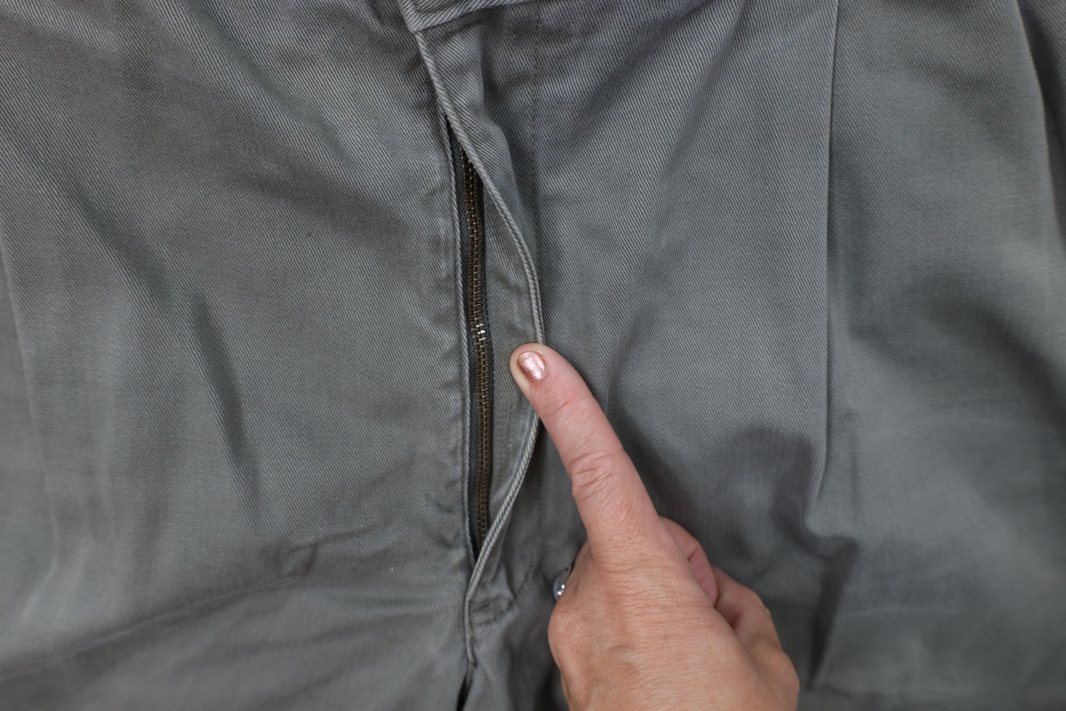 Eddie Bauer Vintage 90s Eddie Bauer Pleated Wide Leg Chino Pants Green Size US 40 / EU 56 - 9 Thumbnail