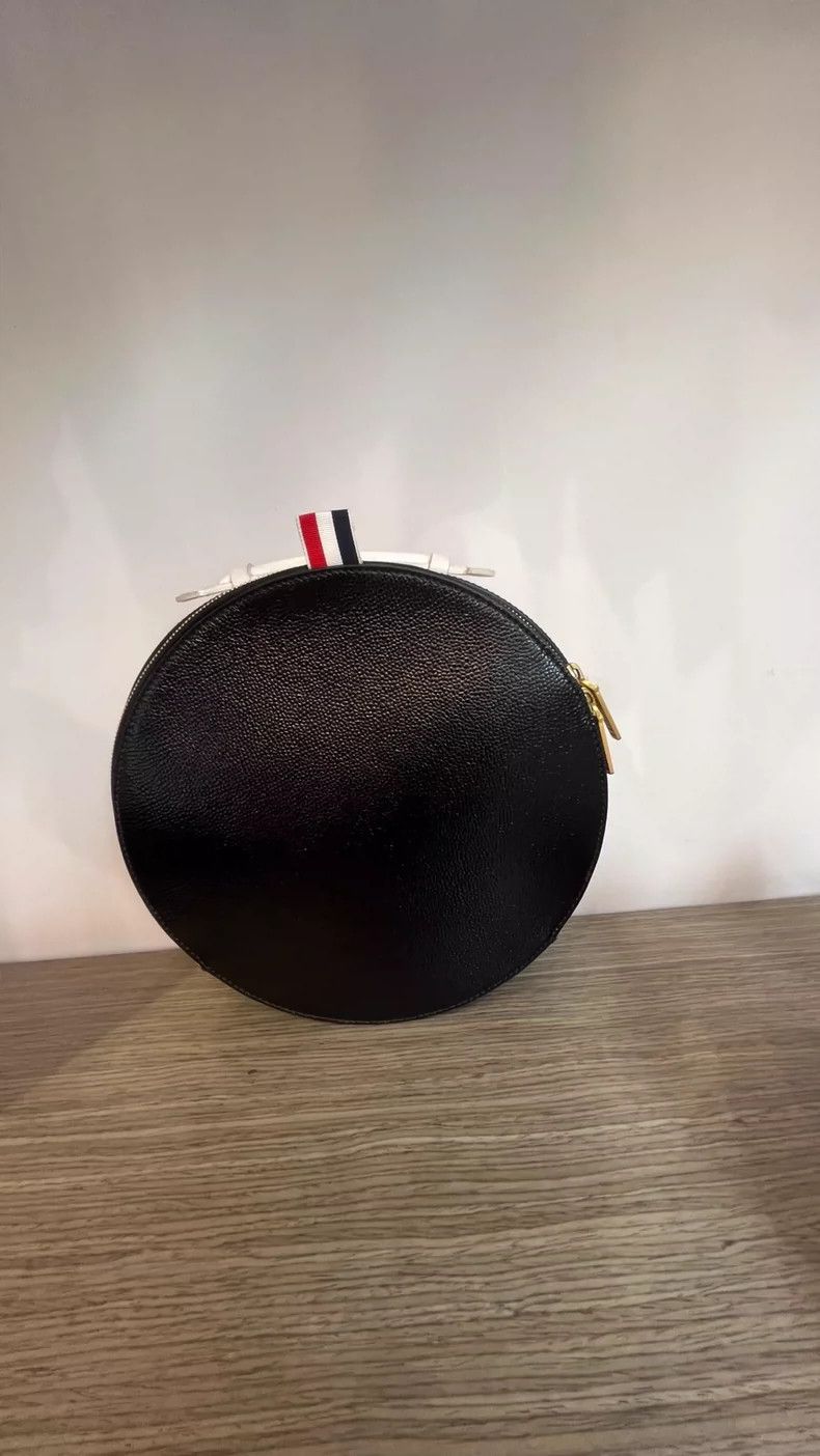 Thom Browne Thom Browne Cowhide cylinder bag Size ONE SIZE - 3 Thumbnail